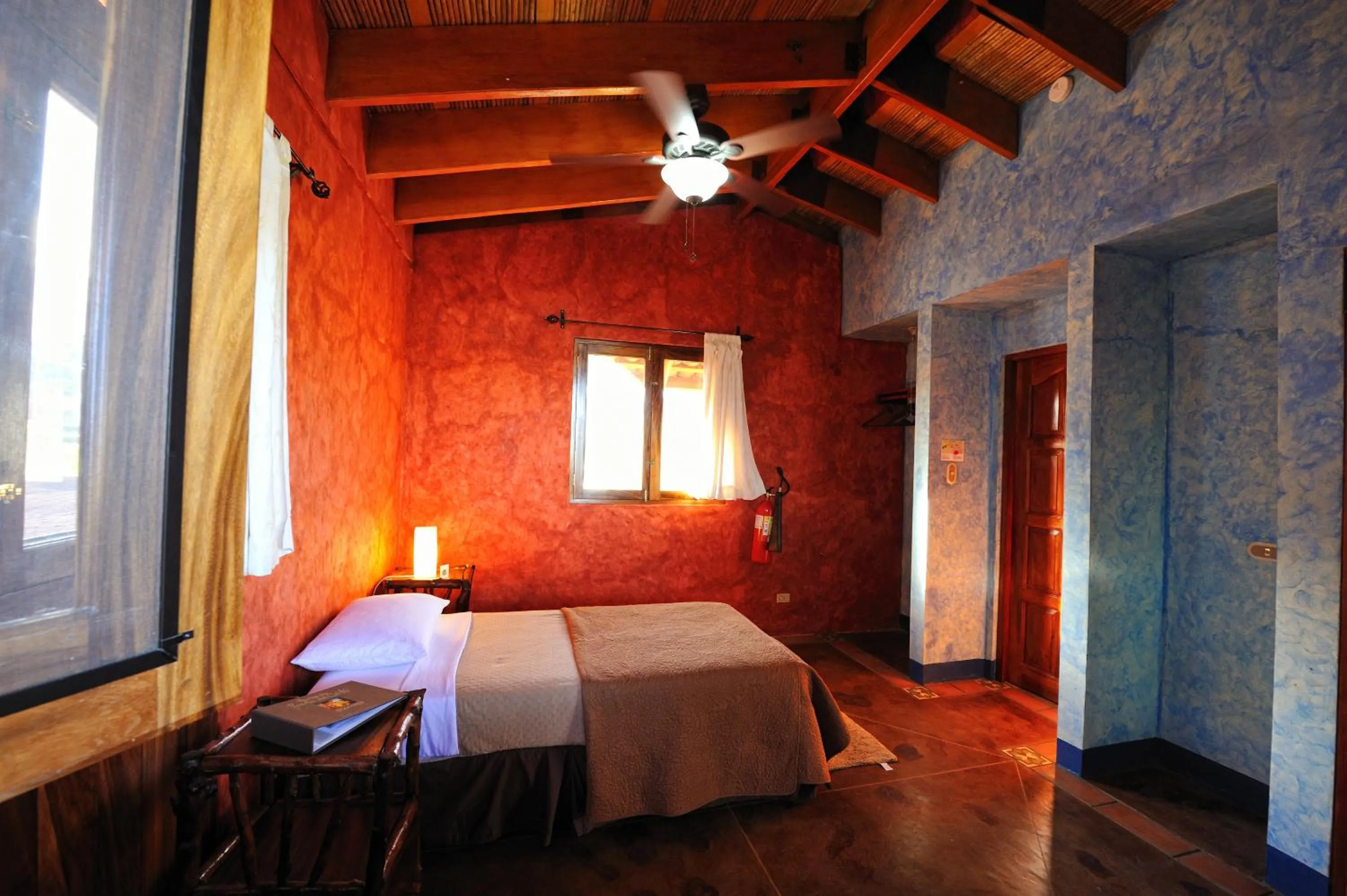 Deluxe Queen Room - single occupancy in Hacienda Puerta del Cielo Eco Lodge & Spa