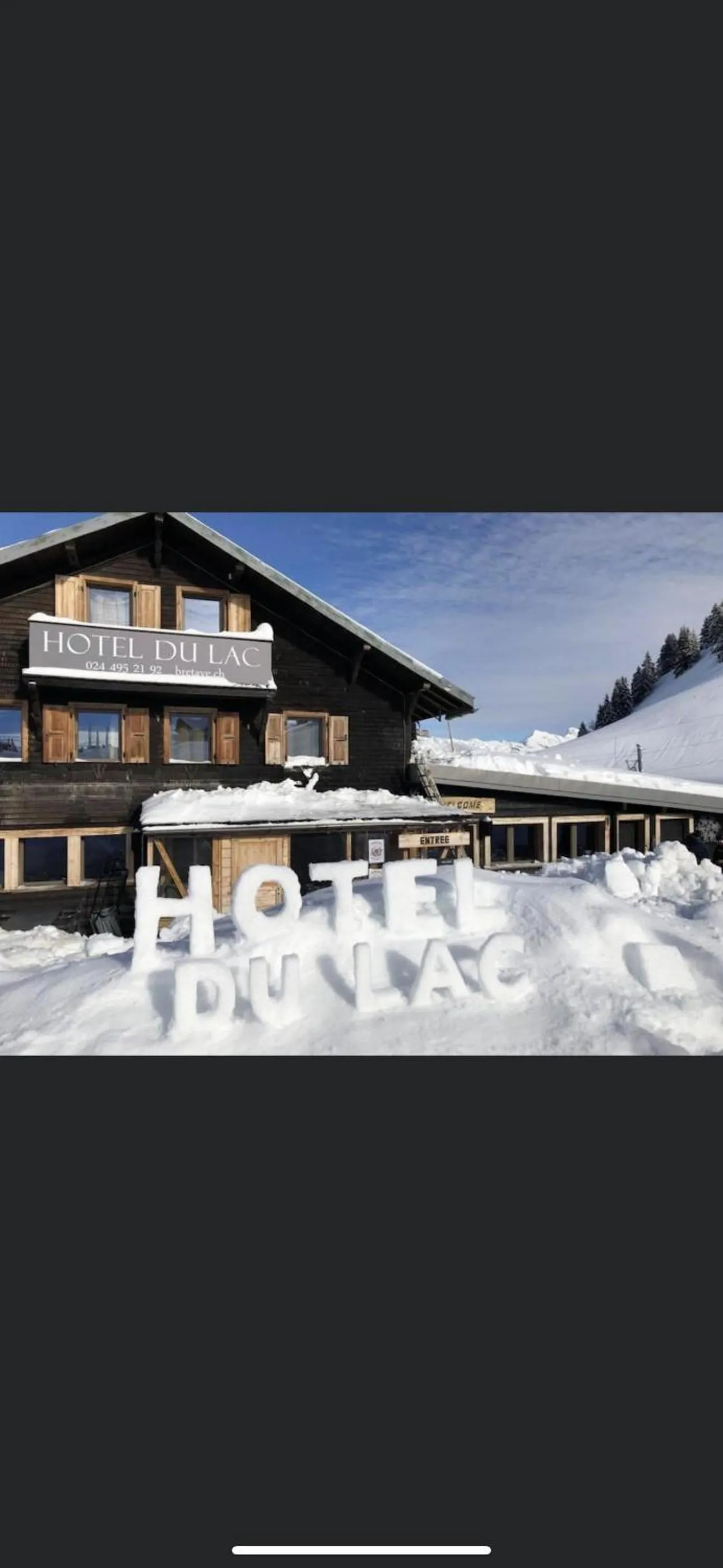 Property building in Hotel du Lac