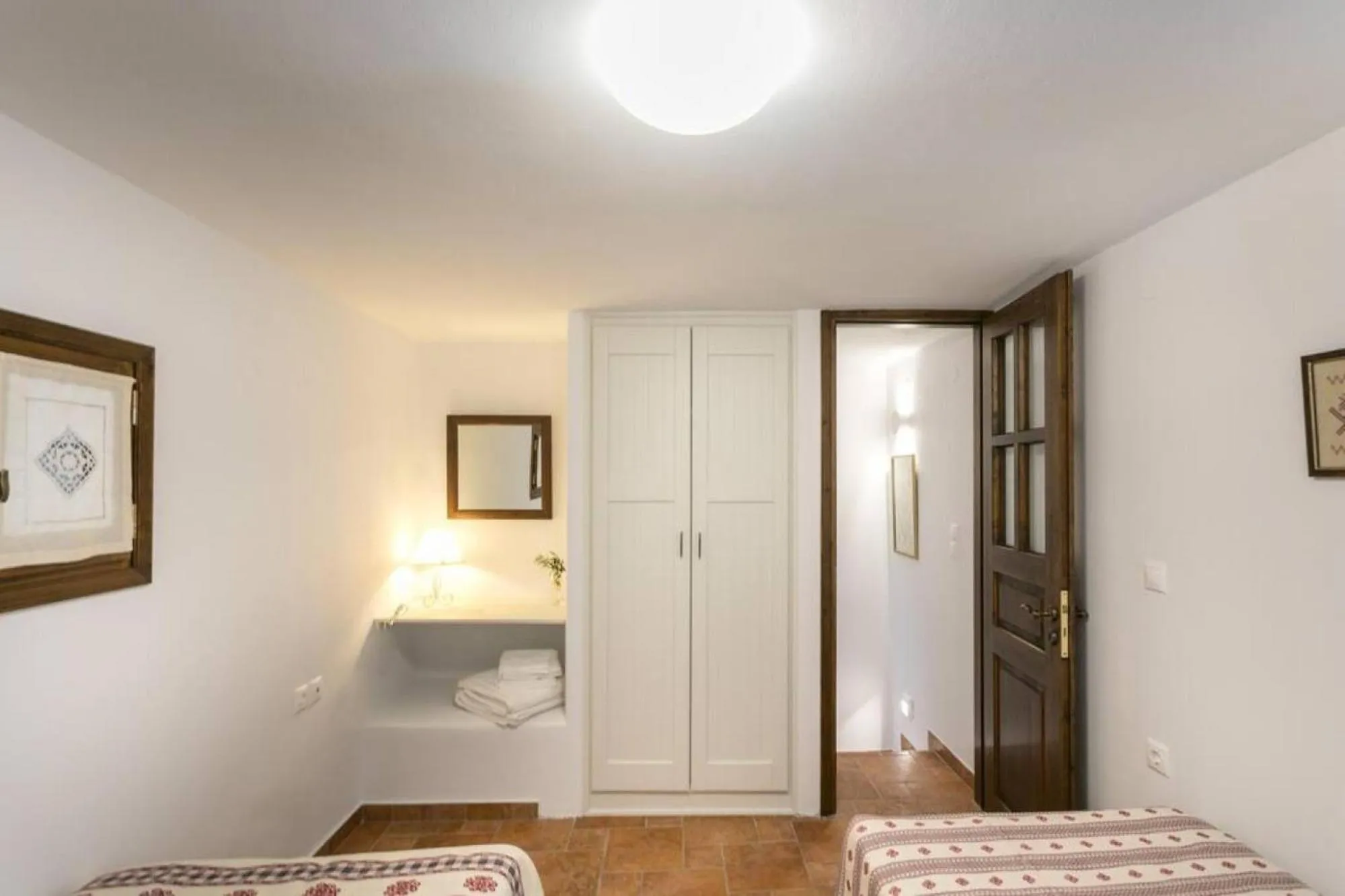 Bed in Traditional Inn Pirethron