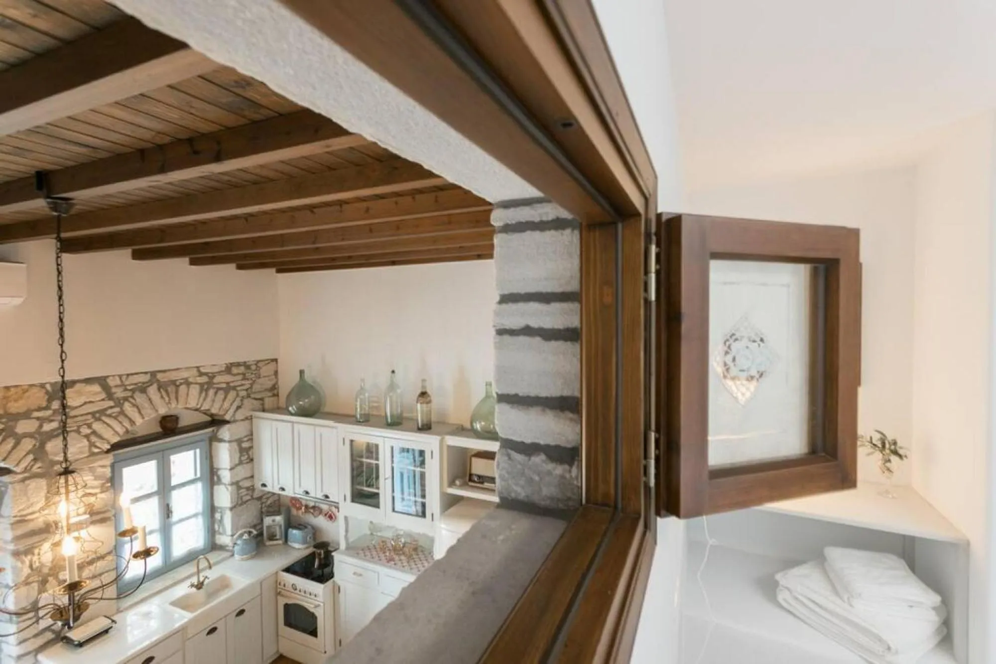 Kitchen or kitchenette in Traditional Inn Pirethron