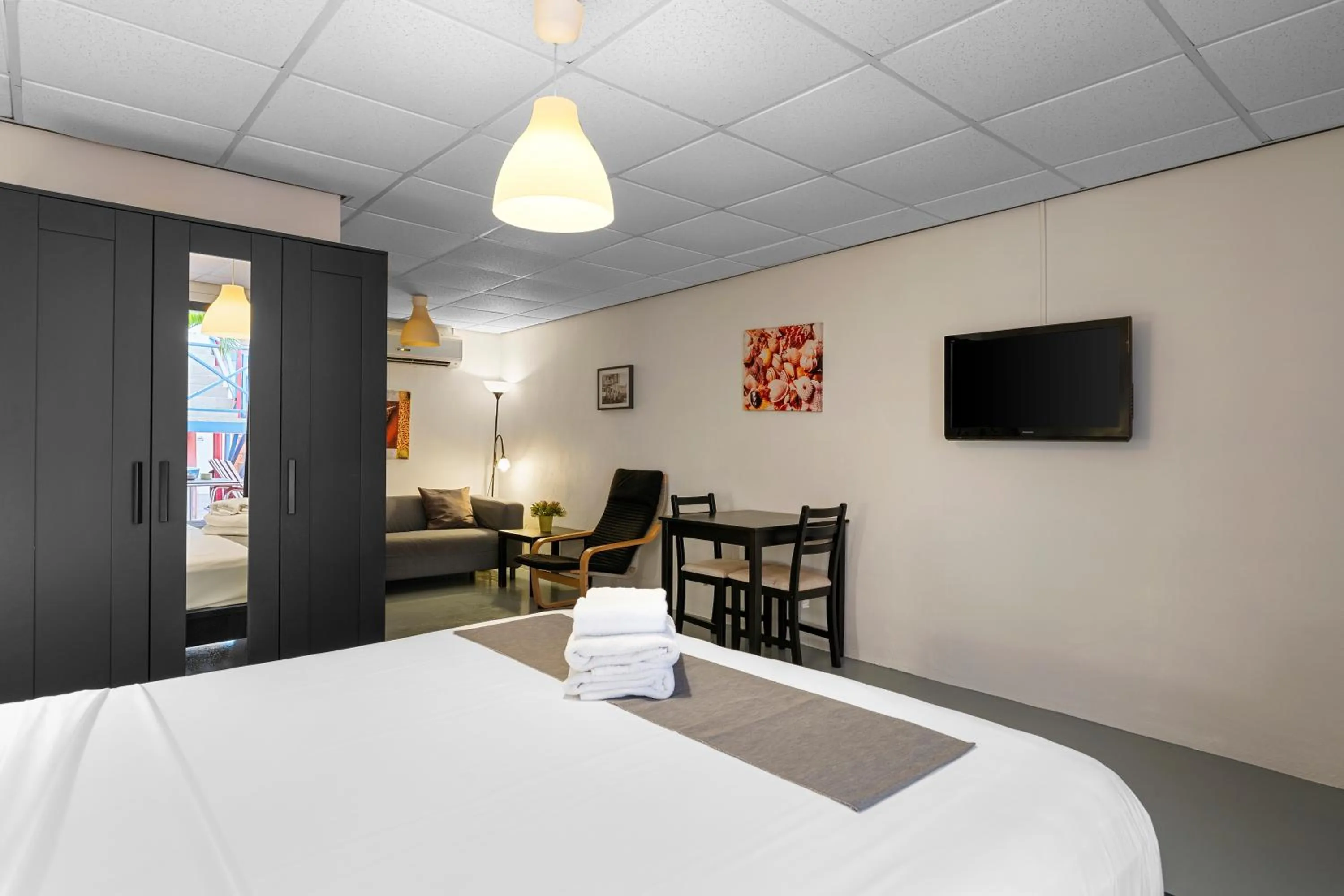 Photo of the whole room, Bed in The Ritz Village