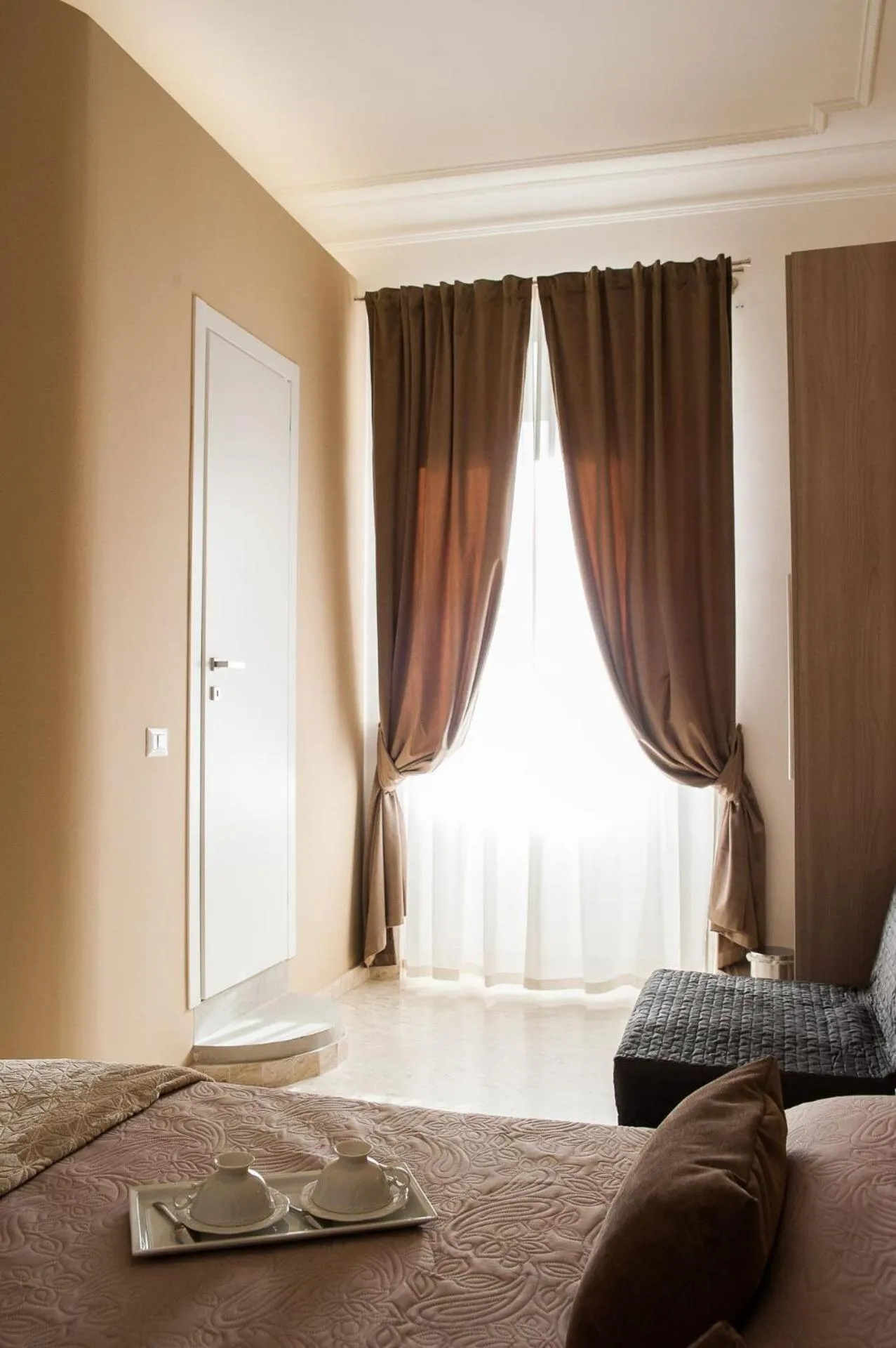 Bed in Lifestyle Veneto Suite