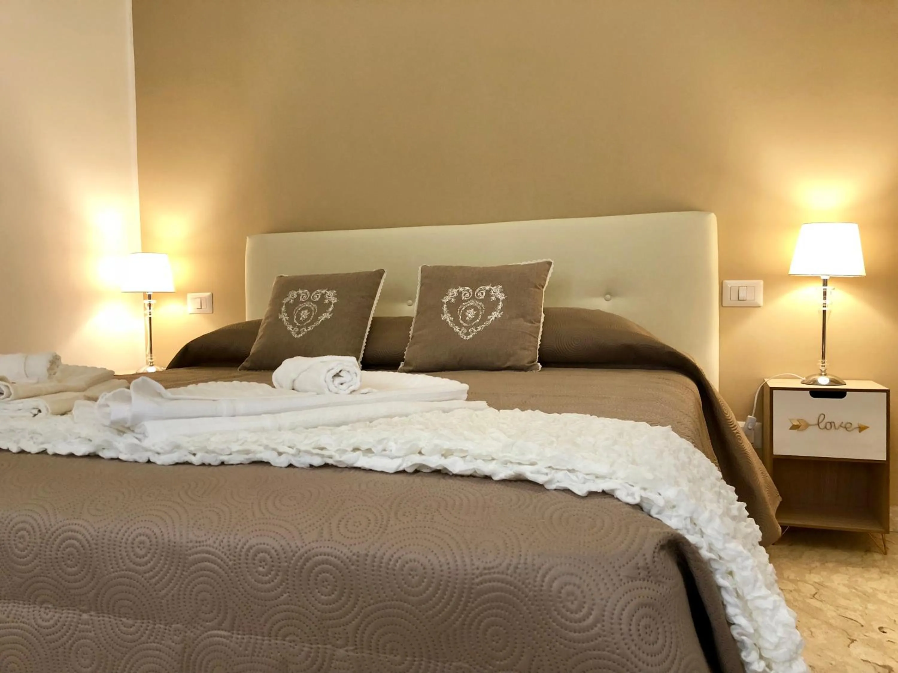 Bed in Lifestyle Veneto Suite