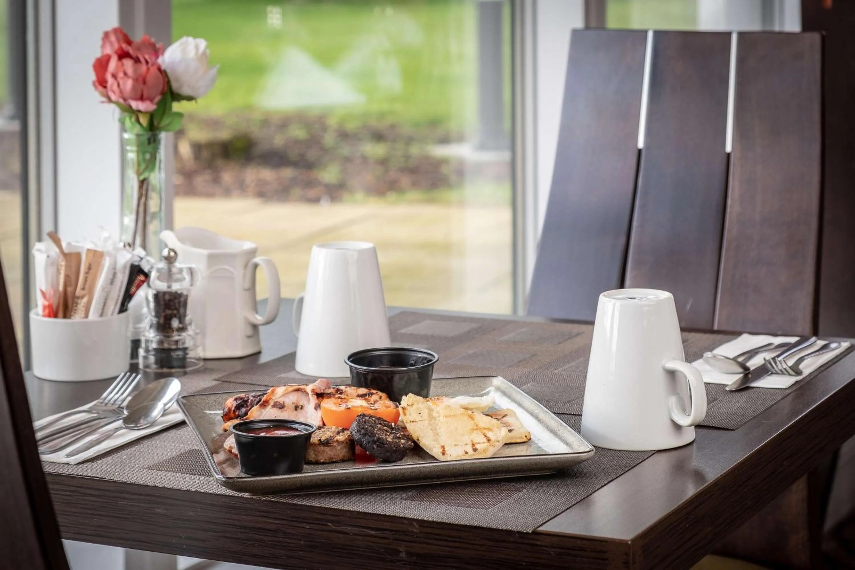 Restaurant/places to eat in Doubletree by Hilton Belfast Templepatrick