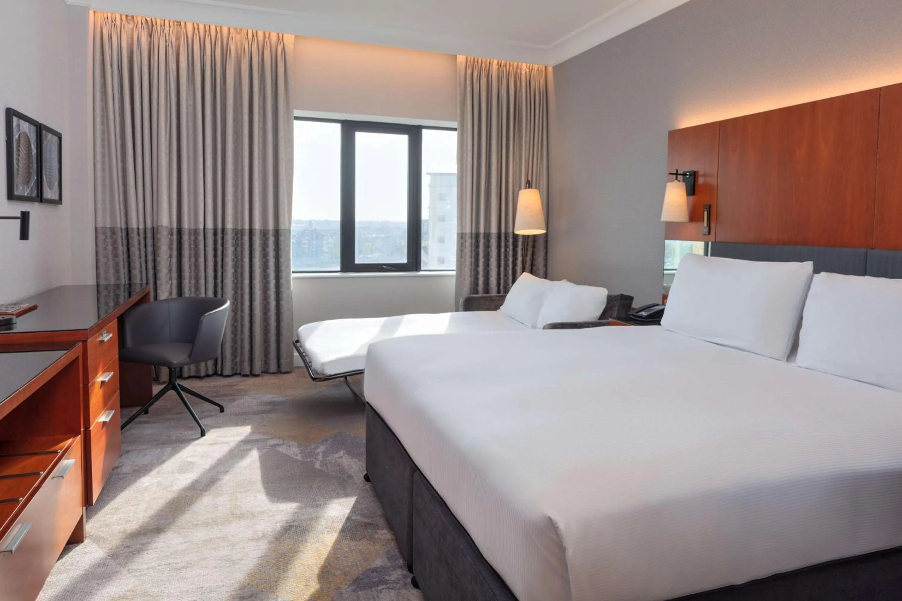 Bedroom, Bed in Hilton Belfast