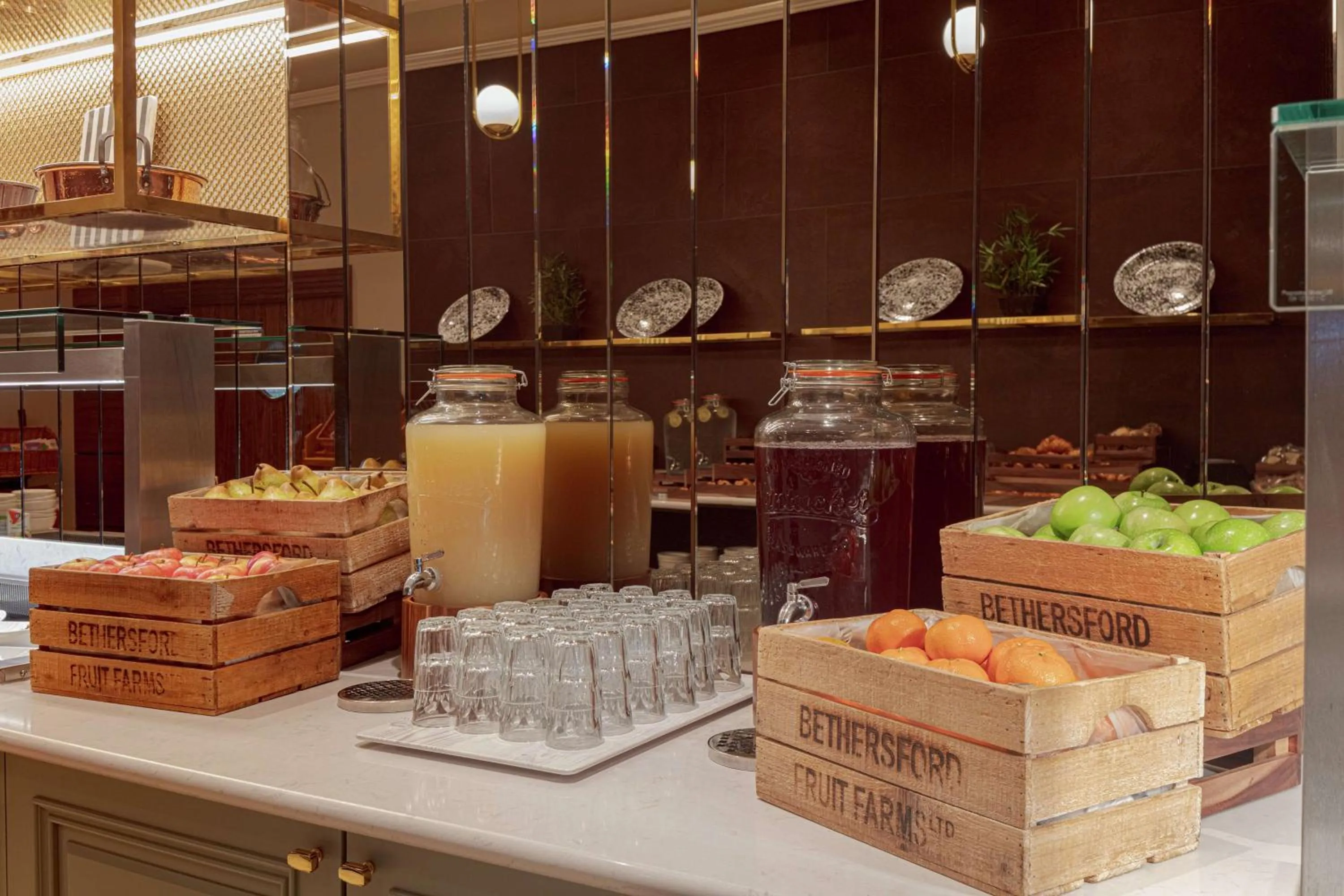 Food and drinks in Hilton Belfast