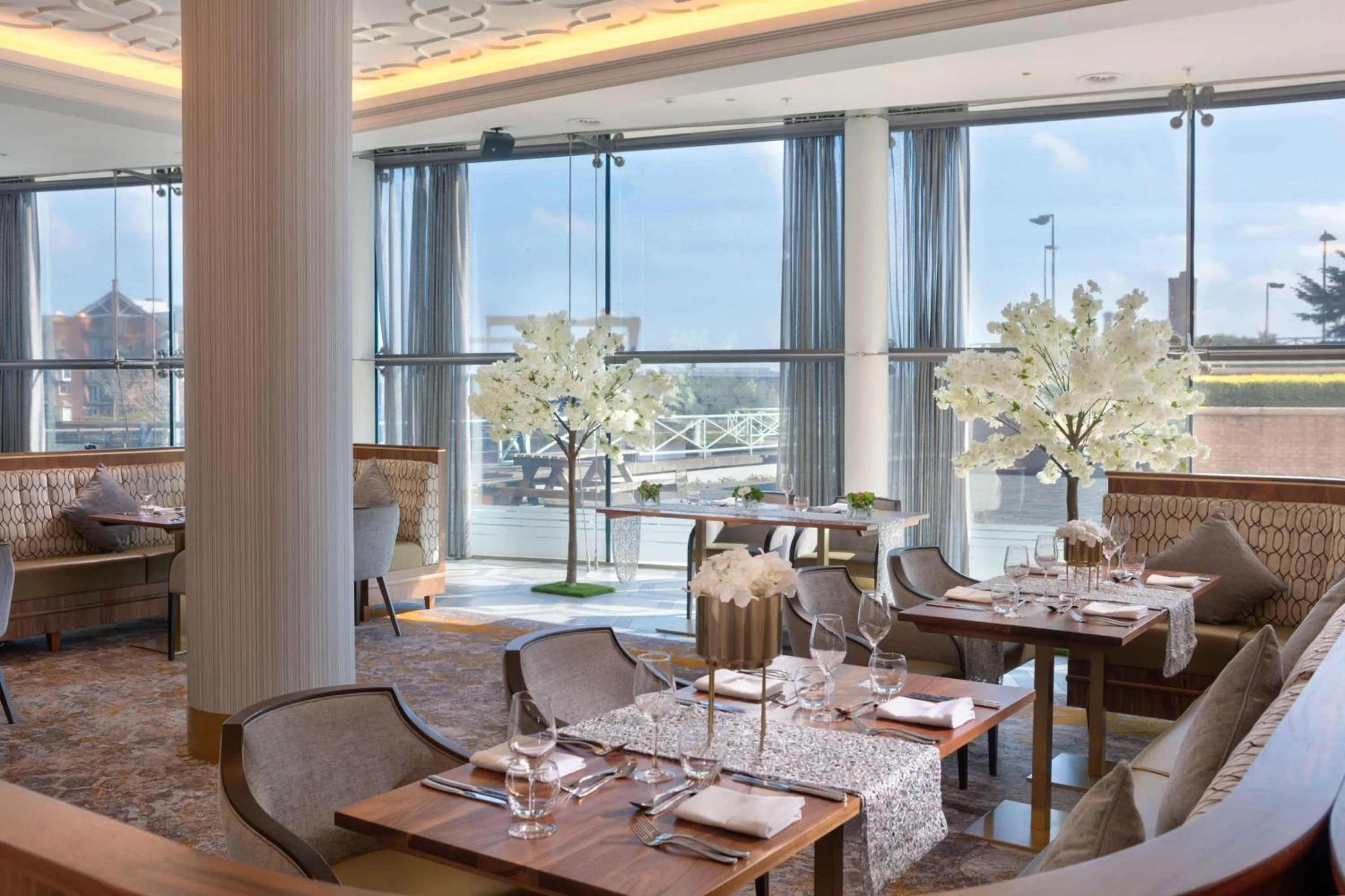 Restaurant/places to eat in Hilton Belfast