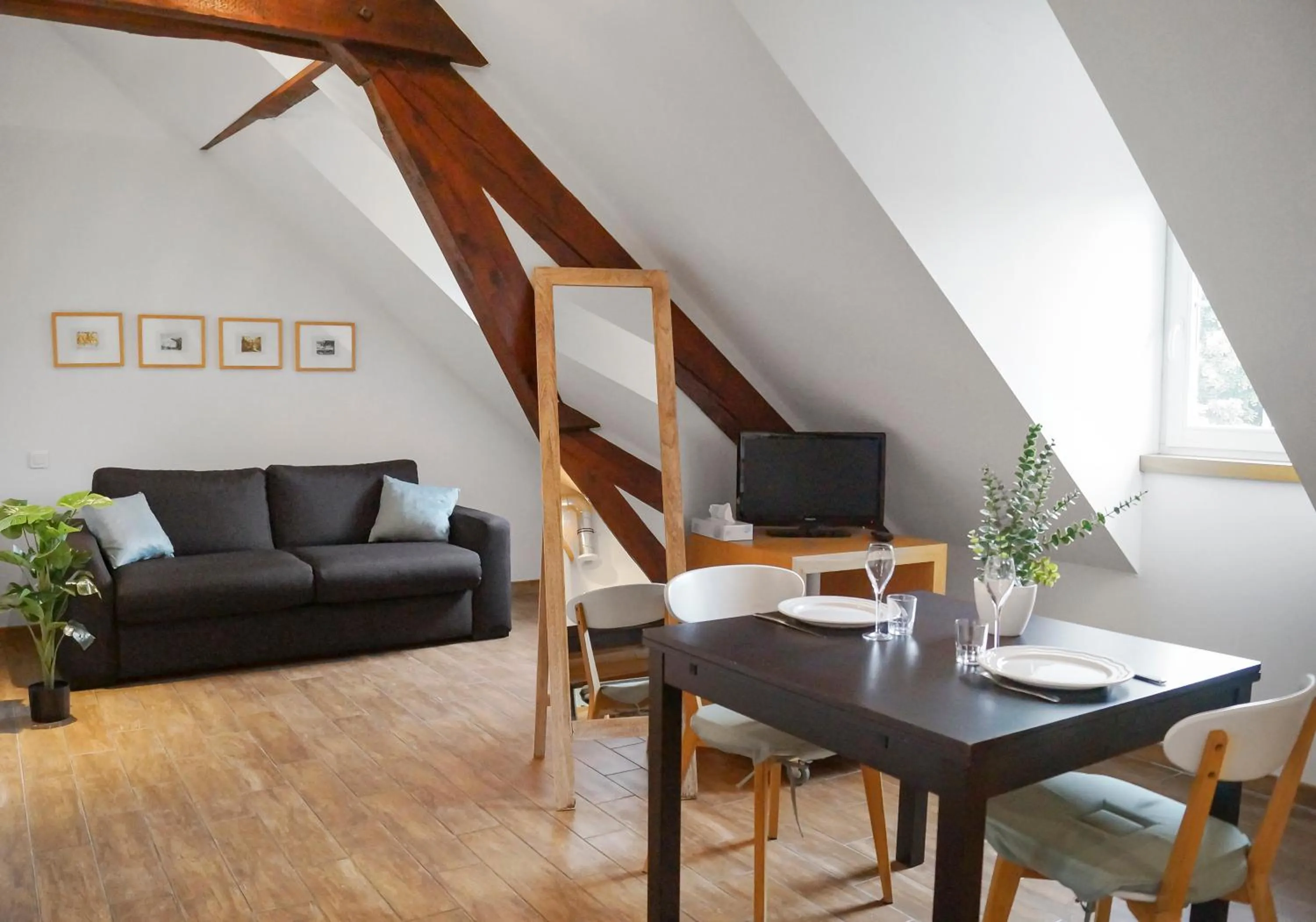 TV and multimedia in ART Hôtel