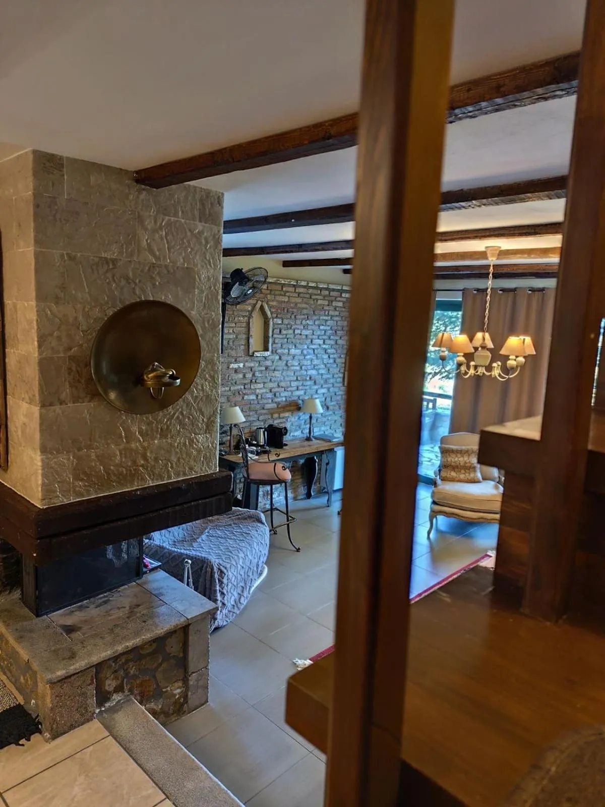 Living room in Vathyskia Guesthouse