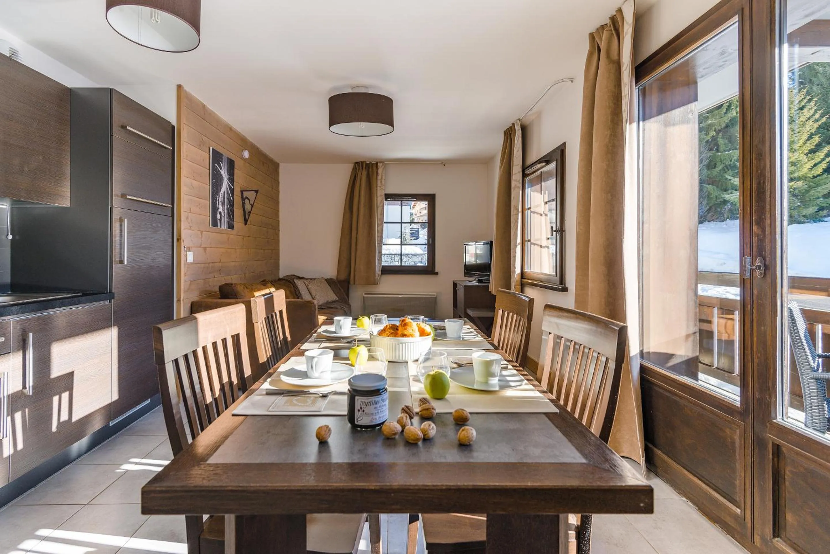 Dining area in Lagrange Vacances Les Fermes Emiguy