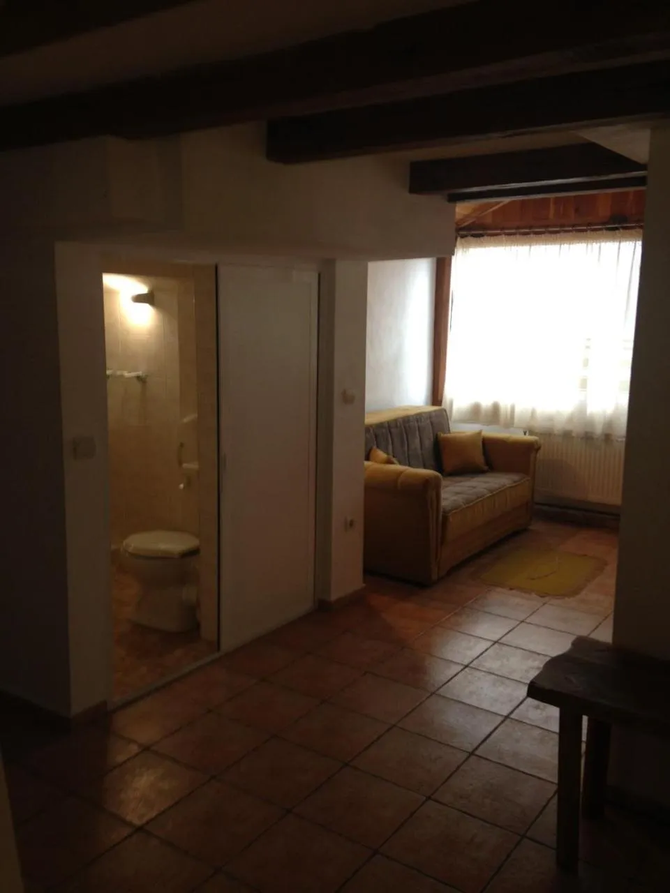 Photo of the whole room in Hotel Pri Chakara