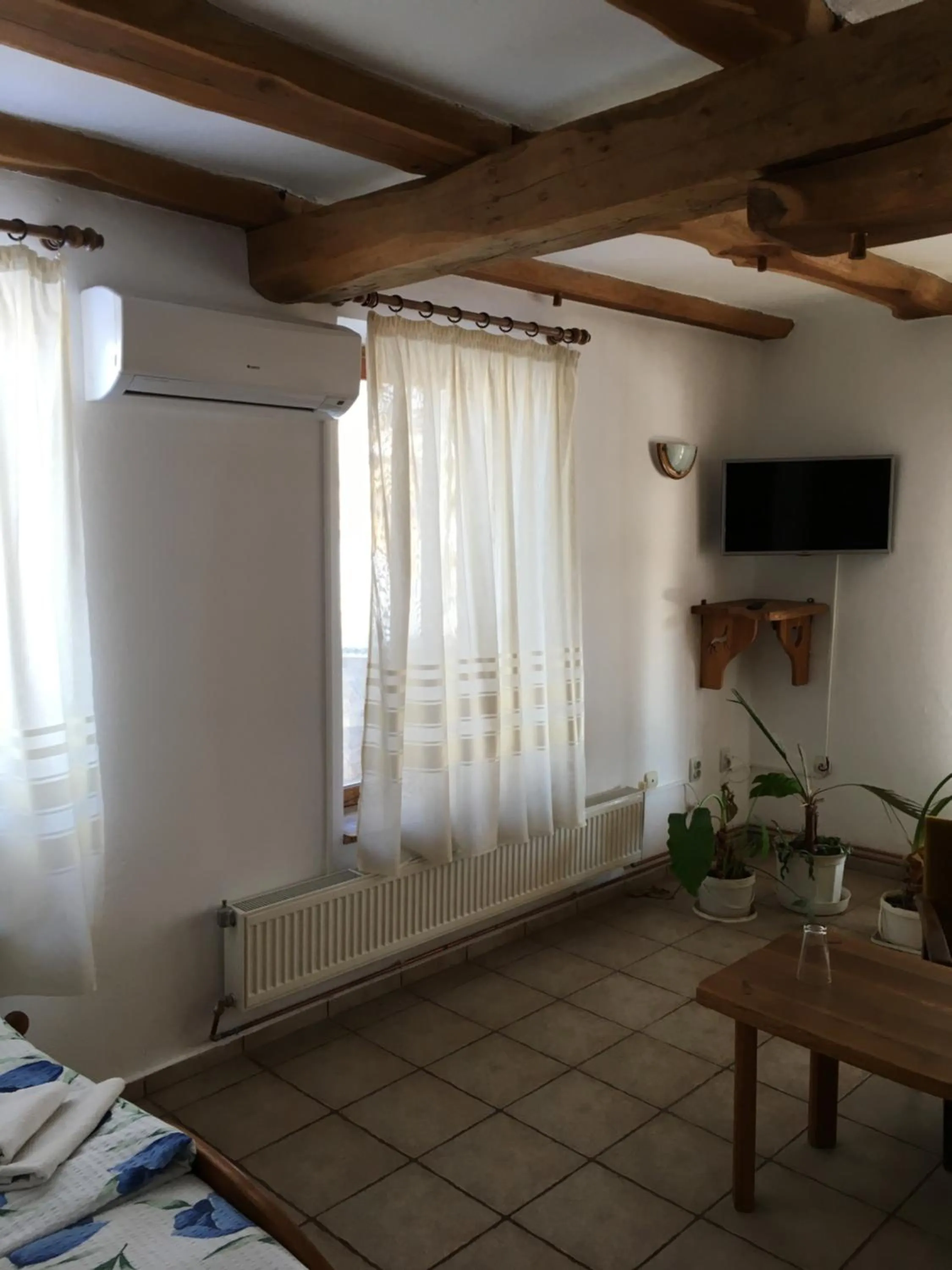 TV and multimedia in Hotel Pri Chakara