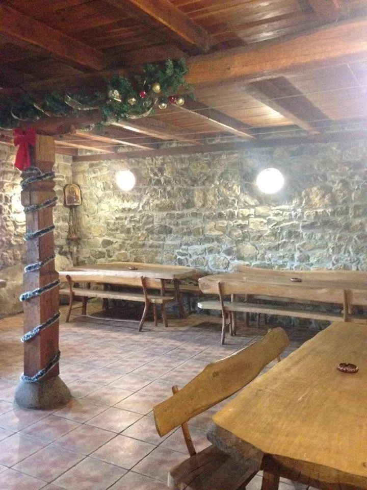 Communal kitchen in Hotel Pri Chakara