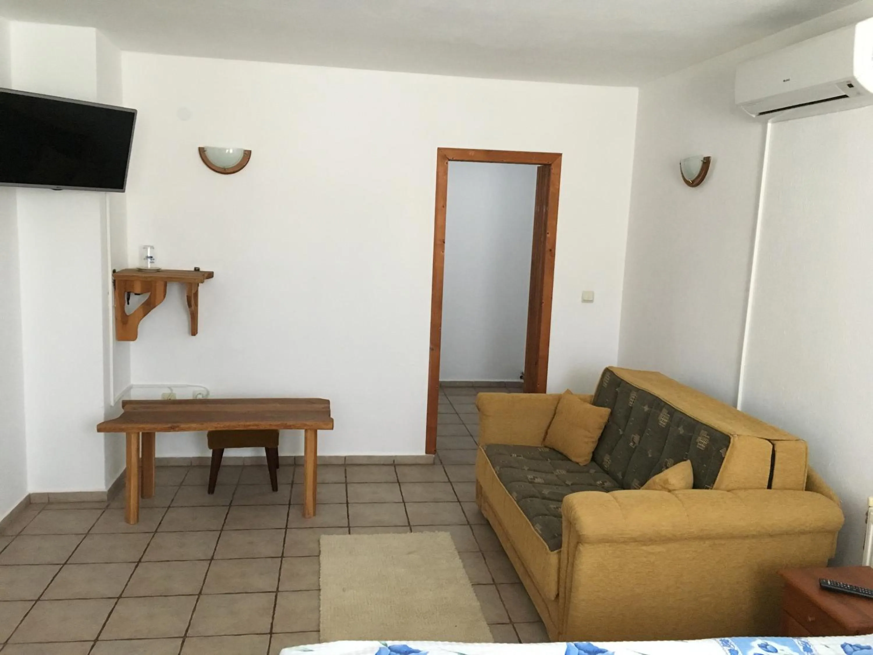 Seating area in Hotel Pri Chakara