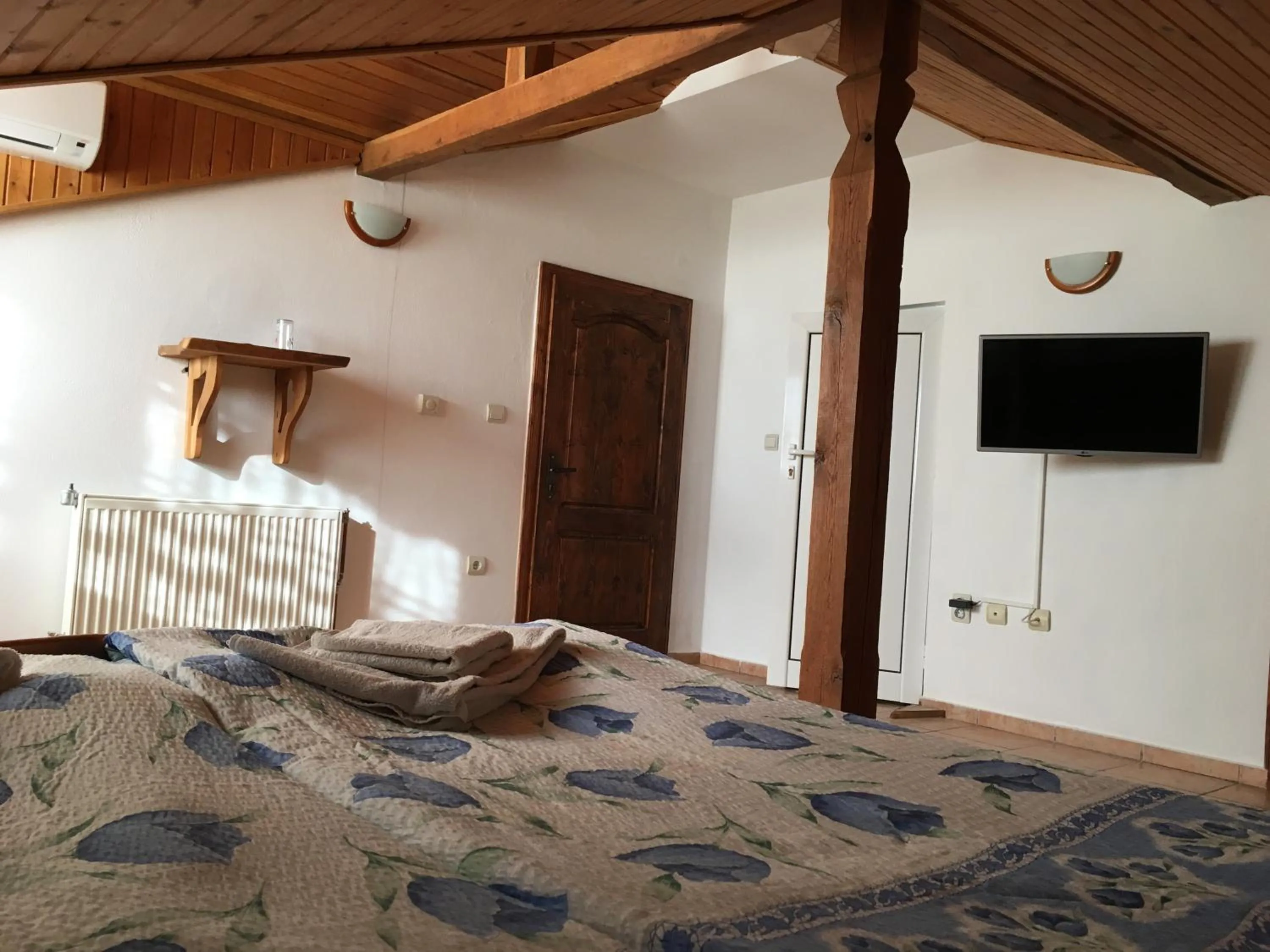 Bed in Hotel Pri Chakara