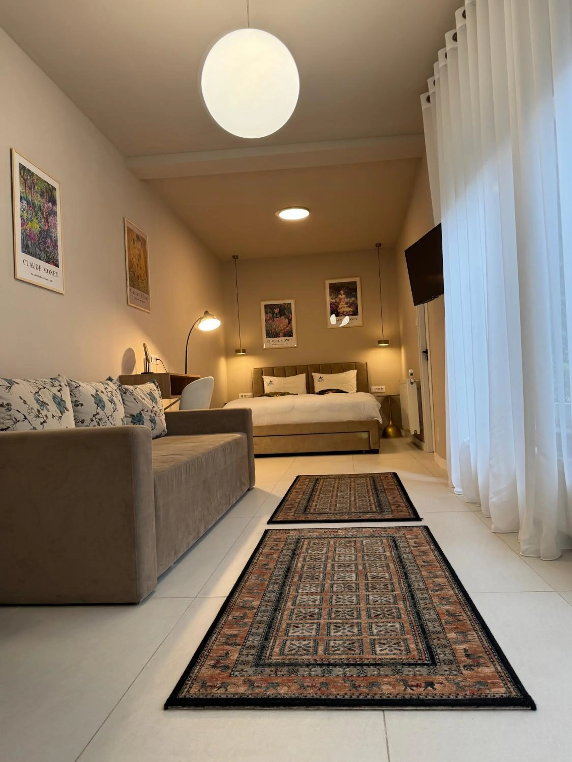 View (from property/room), Bed in Lucas 10 Apartments