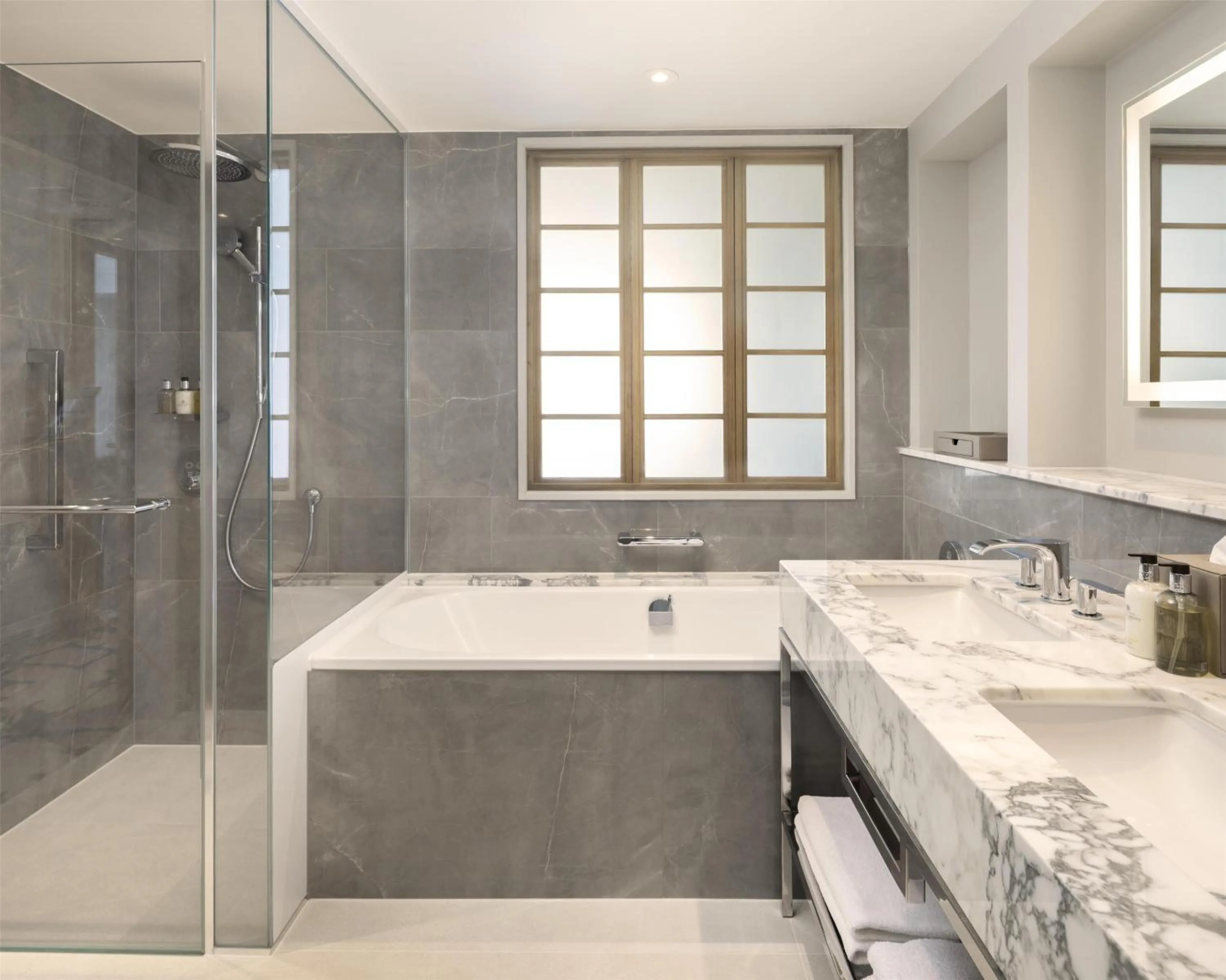 Bathroom in London Hilton on Park Lane