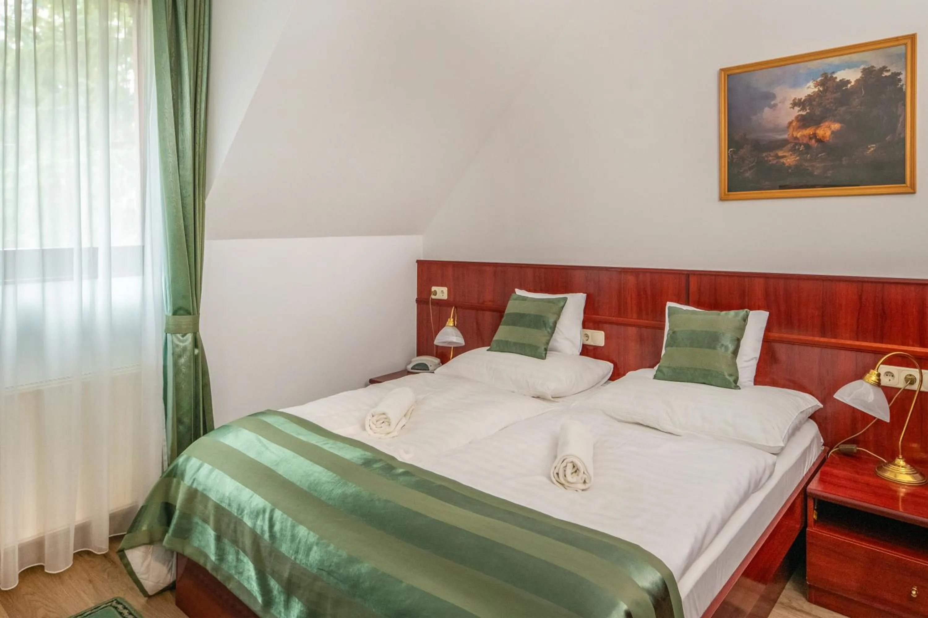 Bedroom, Bed in Szarvaskút Hotel
