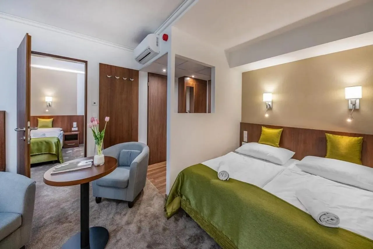 Bed in Szarvaskút Hotel