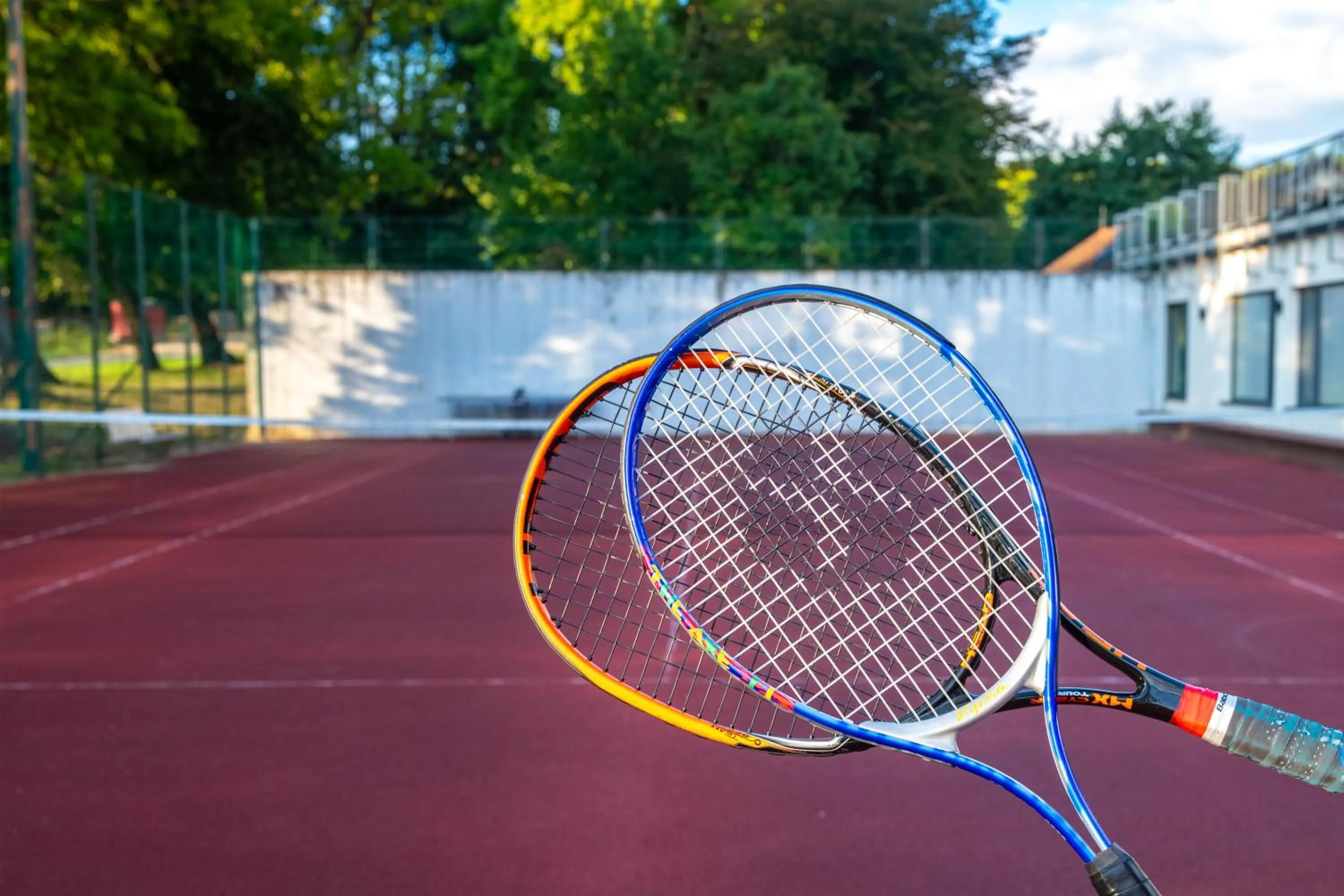 Tennis court in Szarvaskút Hotel