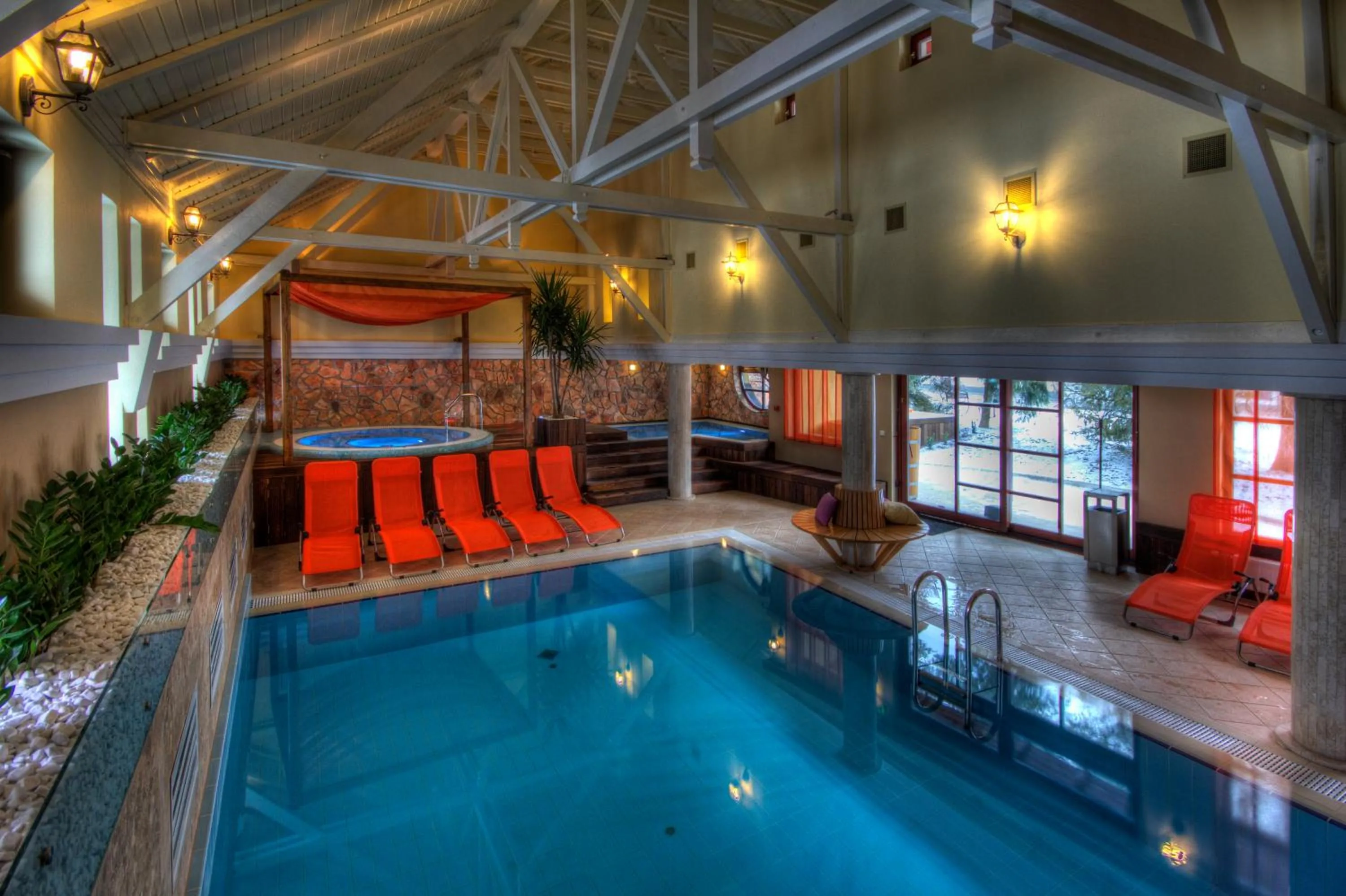Swimming pool in Szarvaskút Hotel