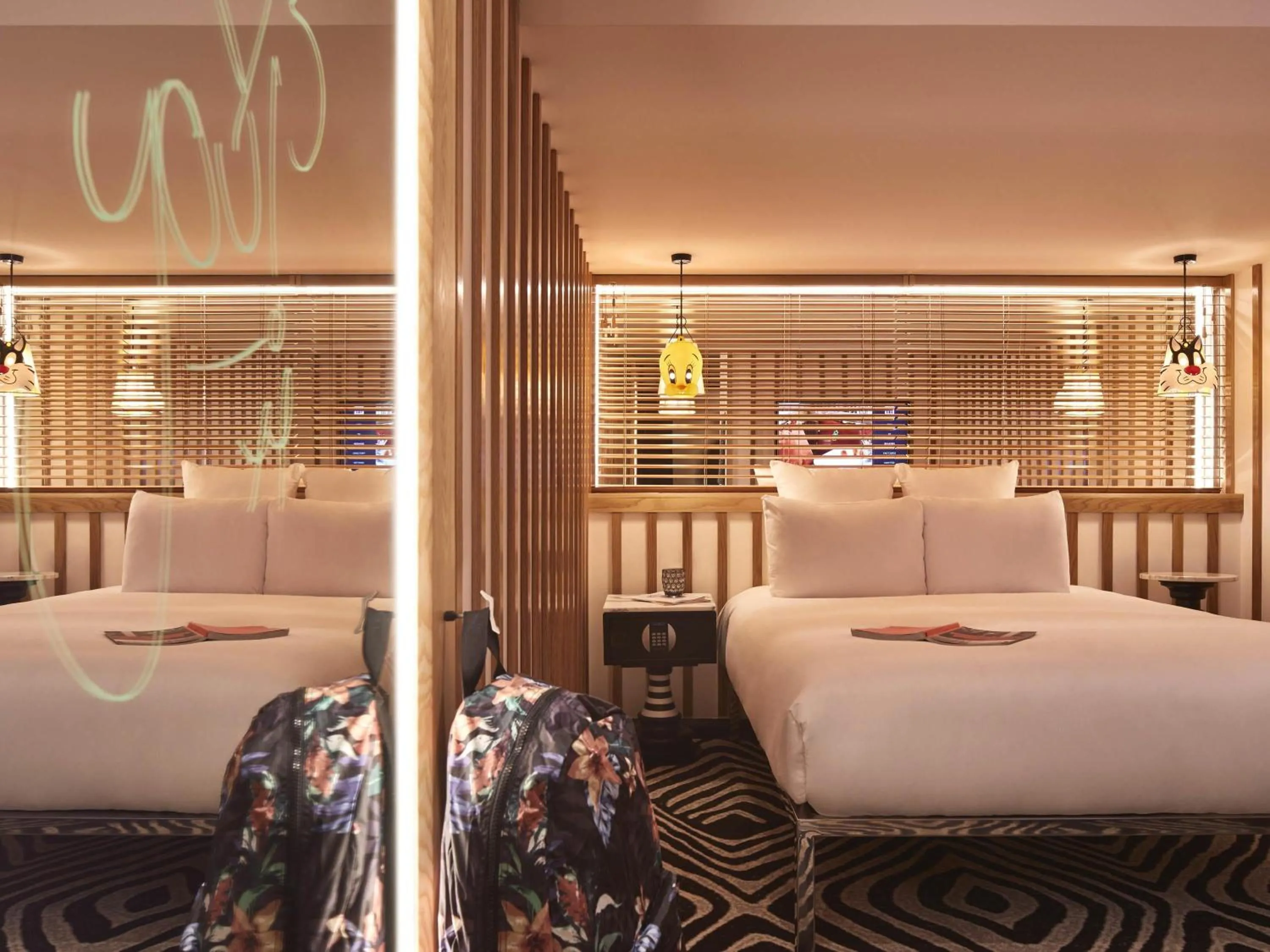 Bedroom, Bed in Mama Shelter London - Shoreditch