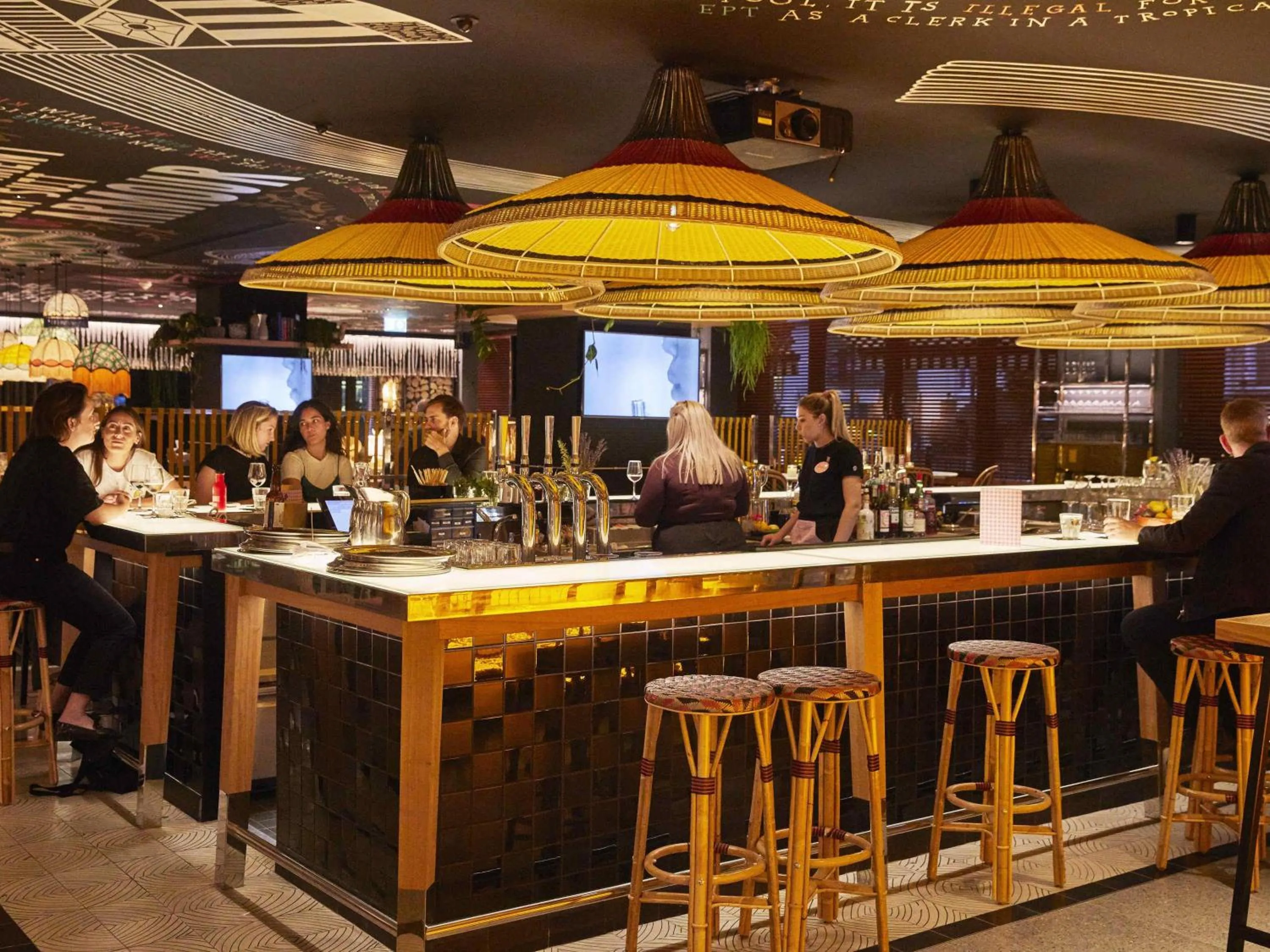 Lounge or bar in Mama Shelter London - Shoreditch