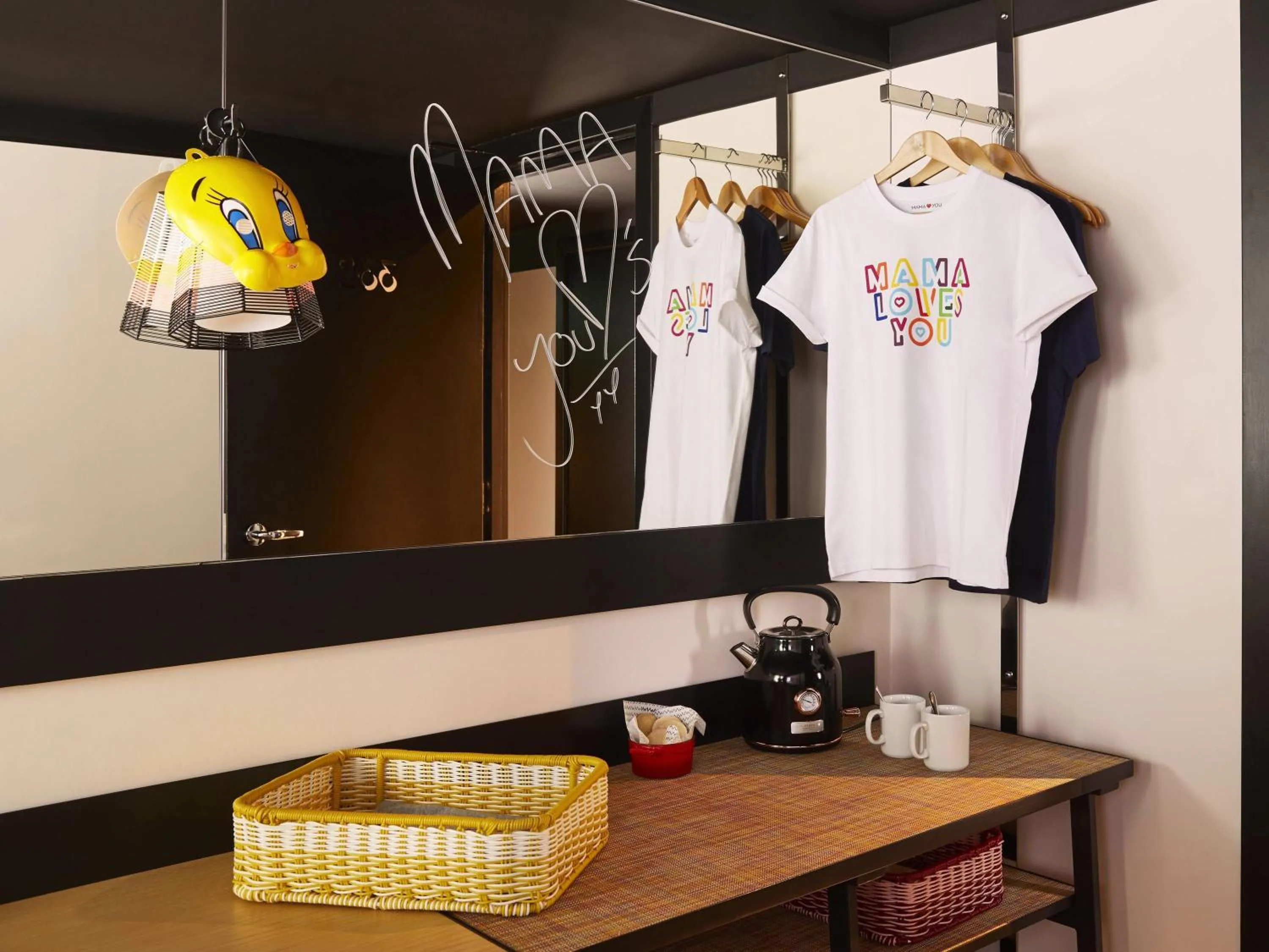 Bedroom in Mama Shelter London - Shoreditch