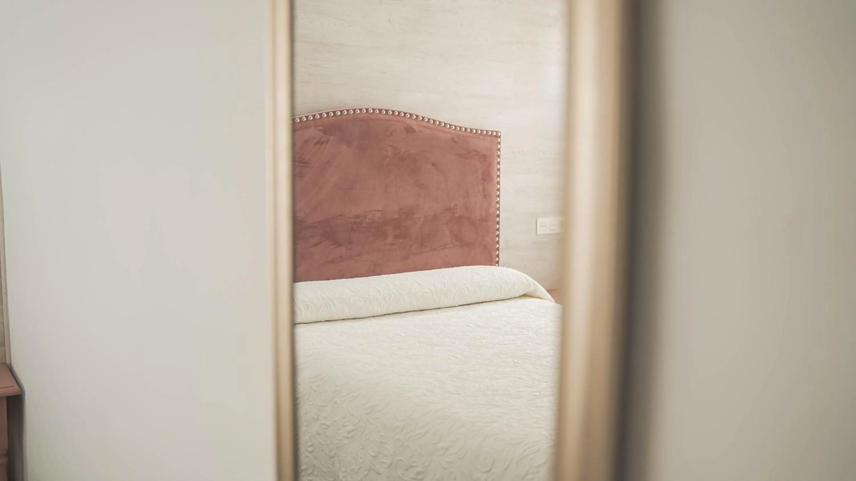 Bed in Hotel Restaurante Boabdil