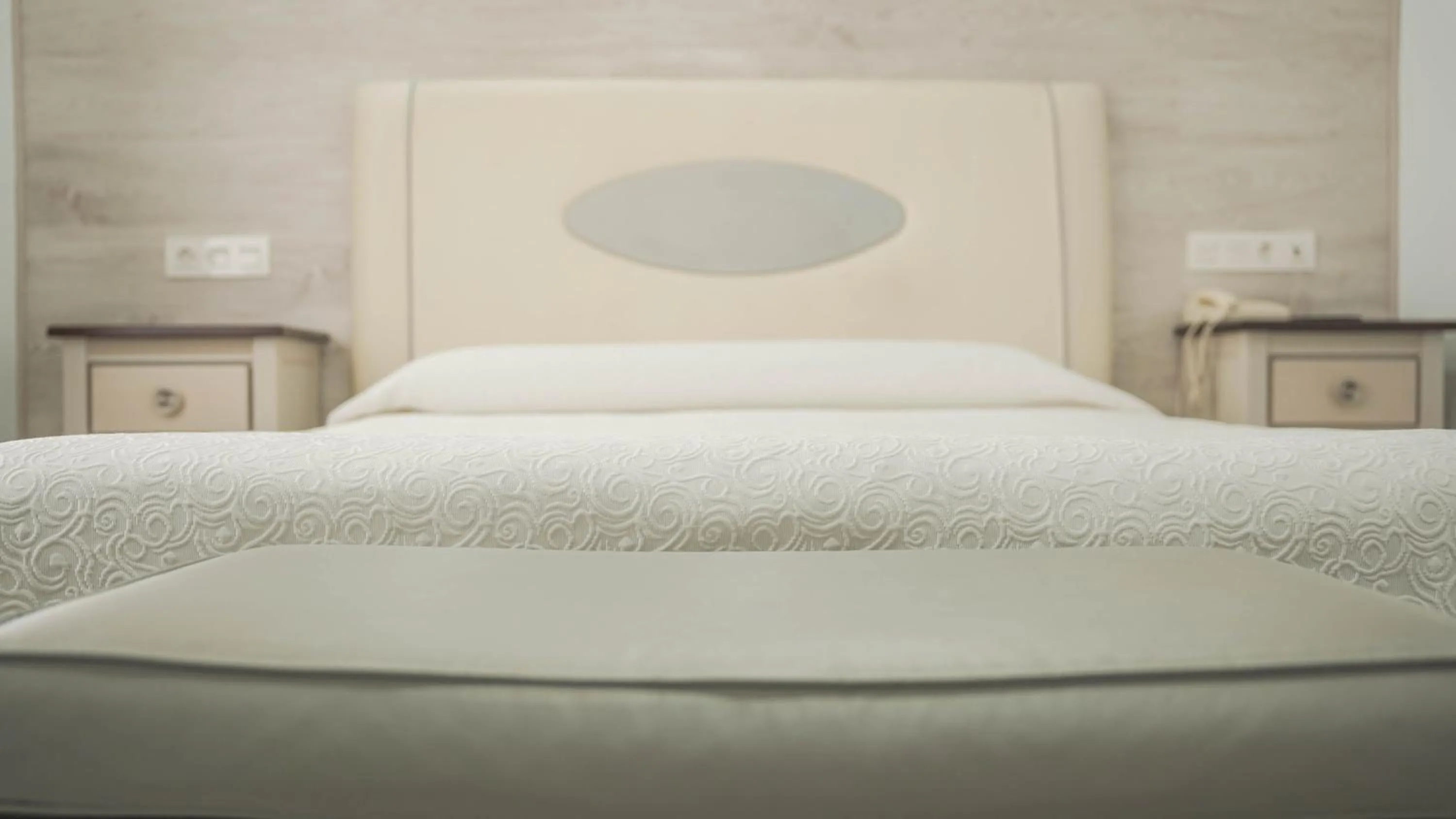 Bed in Hotel Restaurante Boabdil