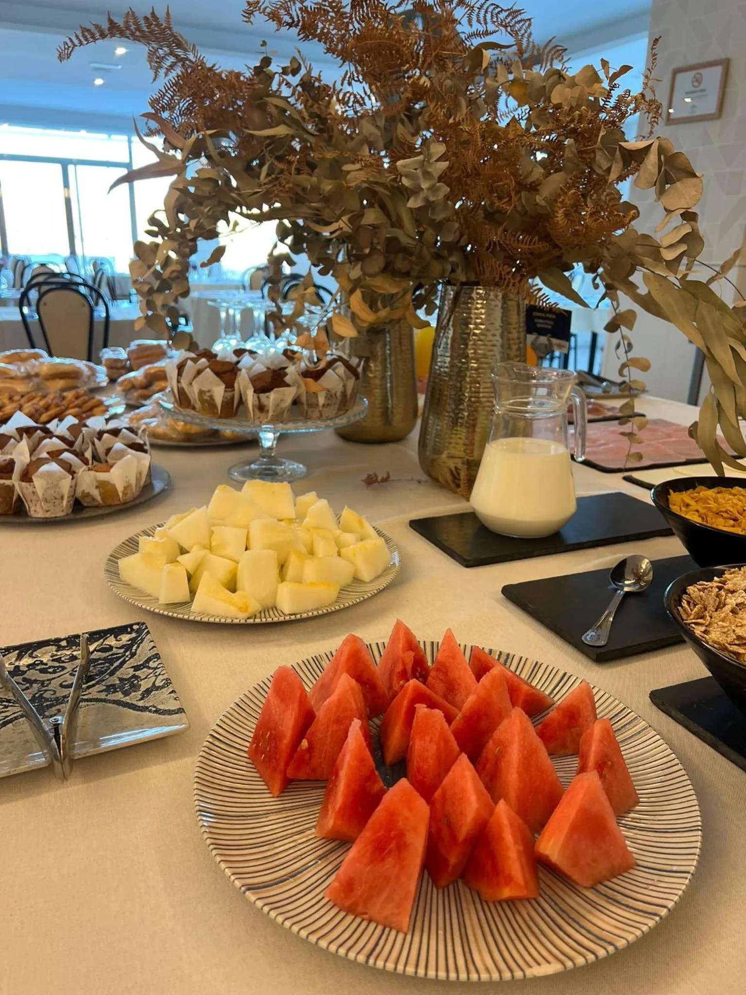 Buffet breakfast in Hotel Restaurante Boabdil