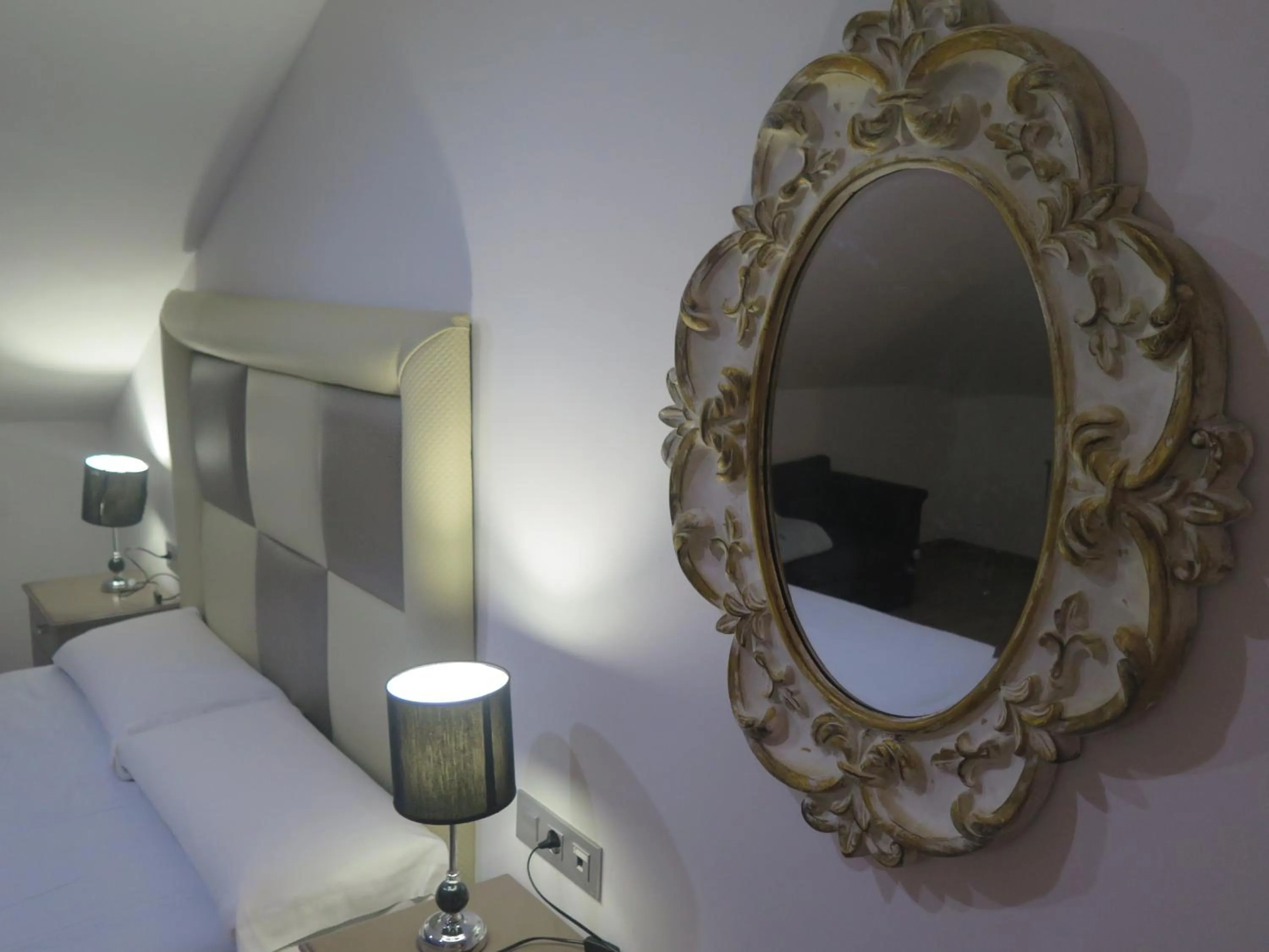 TV and multimedia, Bed in Hotel Restaurante Boabdil