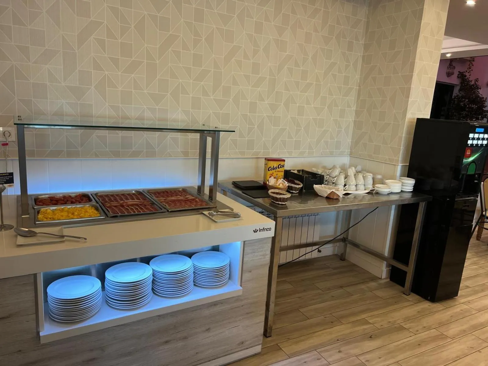 Buffet breakfast in Hotel Restaurante Boabdil