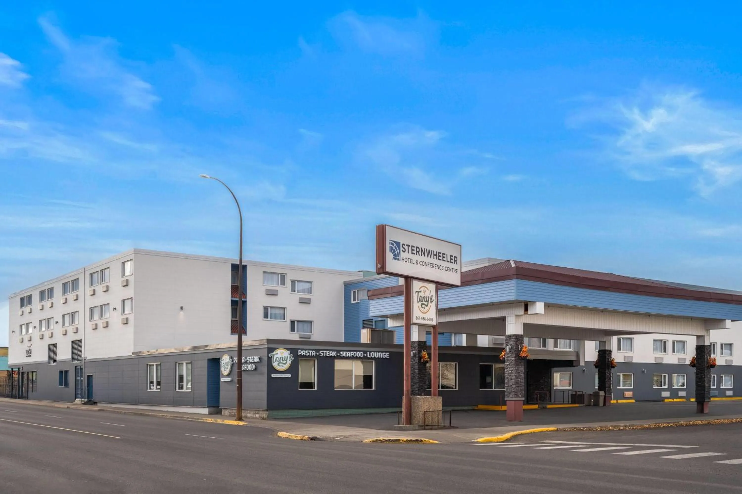 Property building in Sternwheeler Hotel & Conference Centre, Trademark by Wyndham