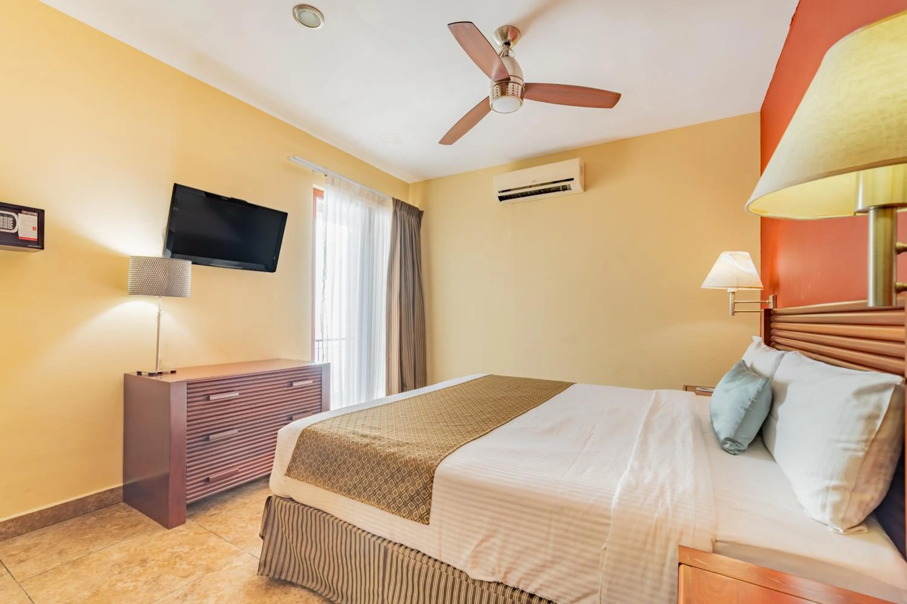 Bedroom, Bed in Seven Crown La Paz Centro Historico