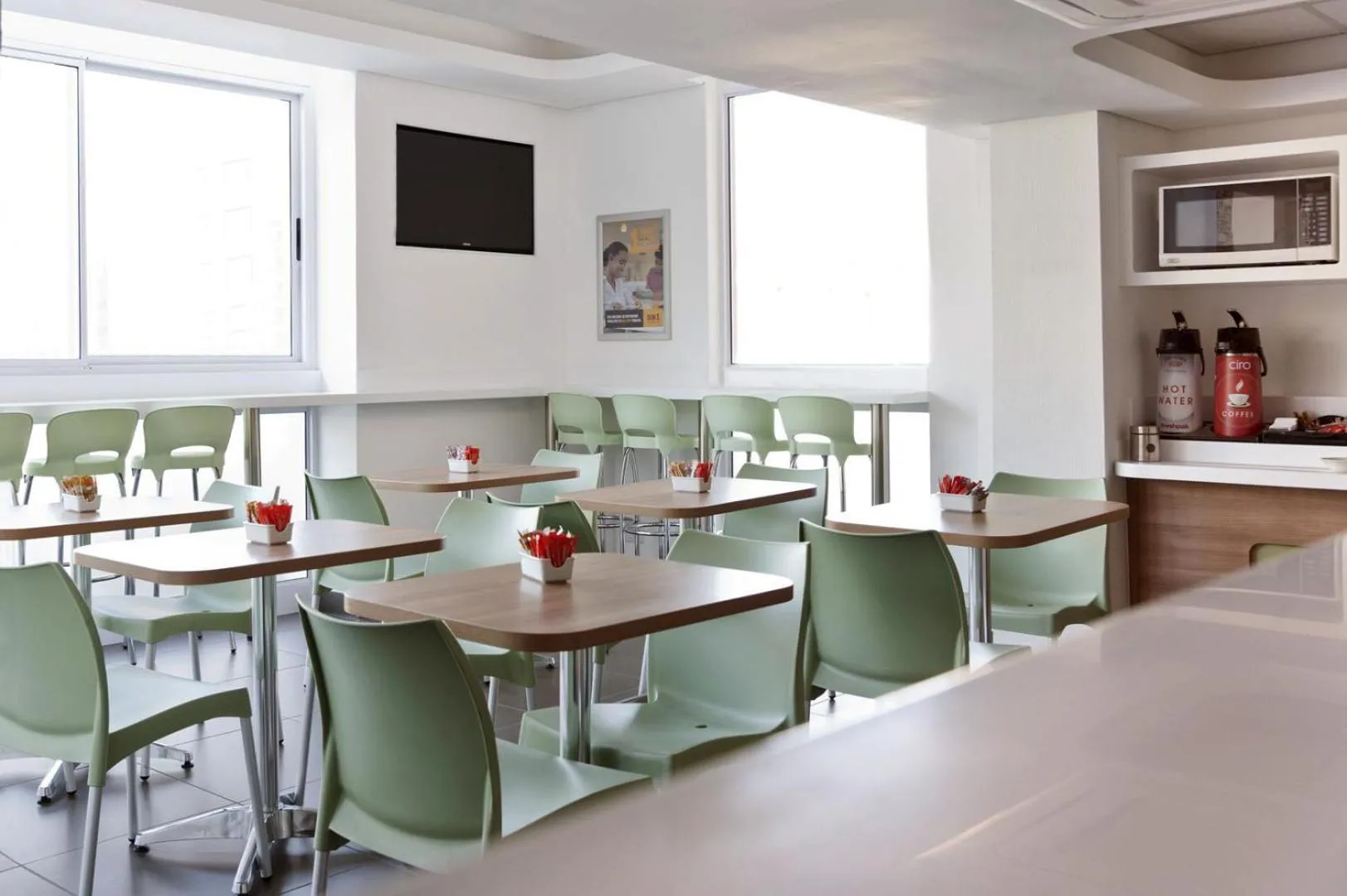 Restaurant/places to eat in SUN1 ALBERTON