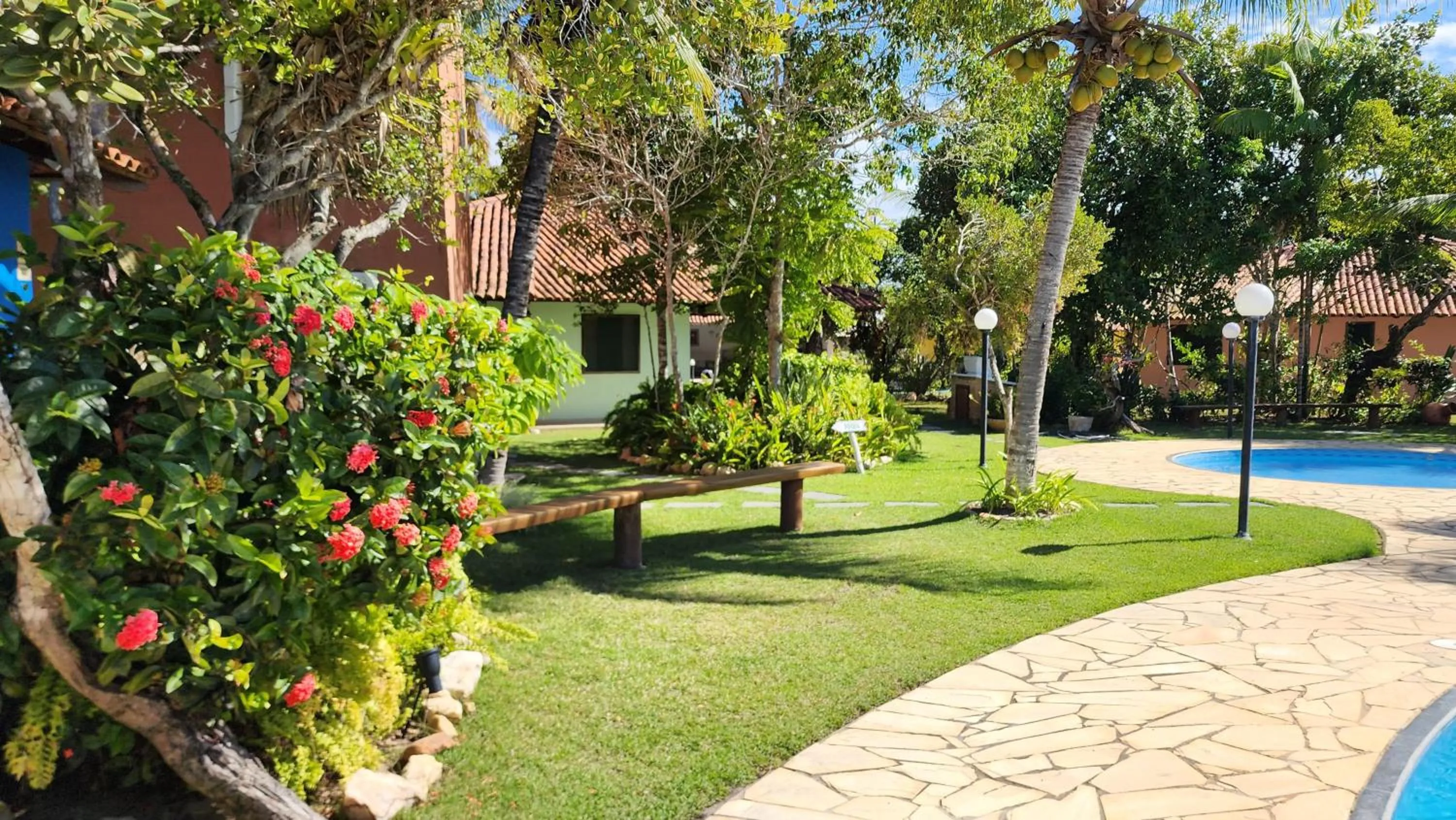 Garden view in Hotel Residencial do Mirante