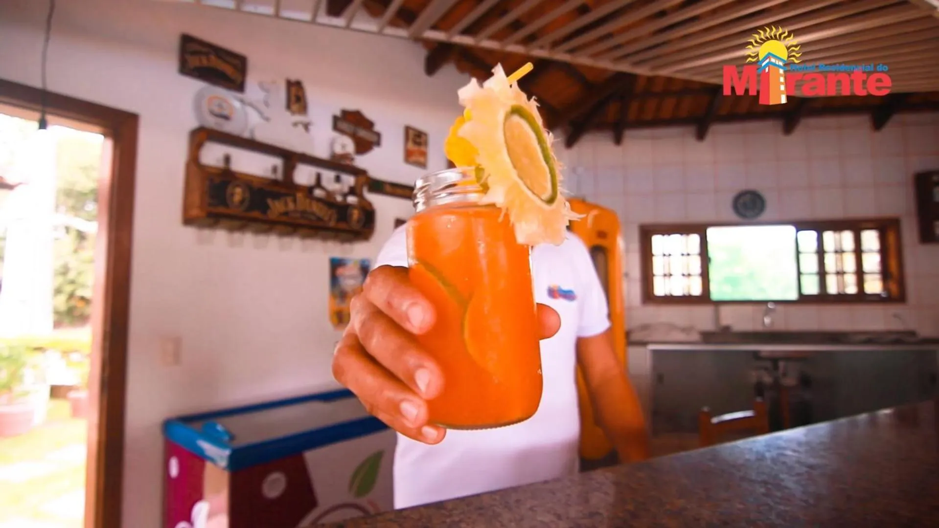 Food and drinks in Hotel Residencial do Mirante