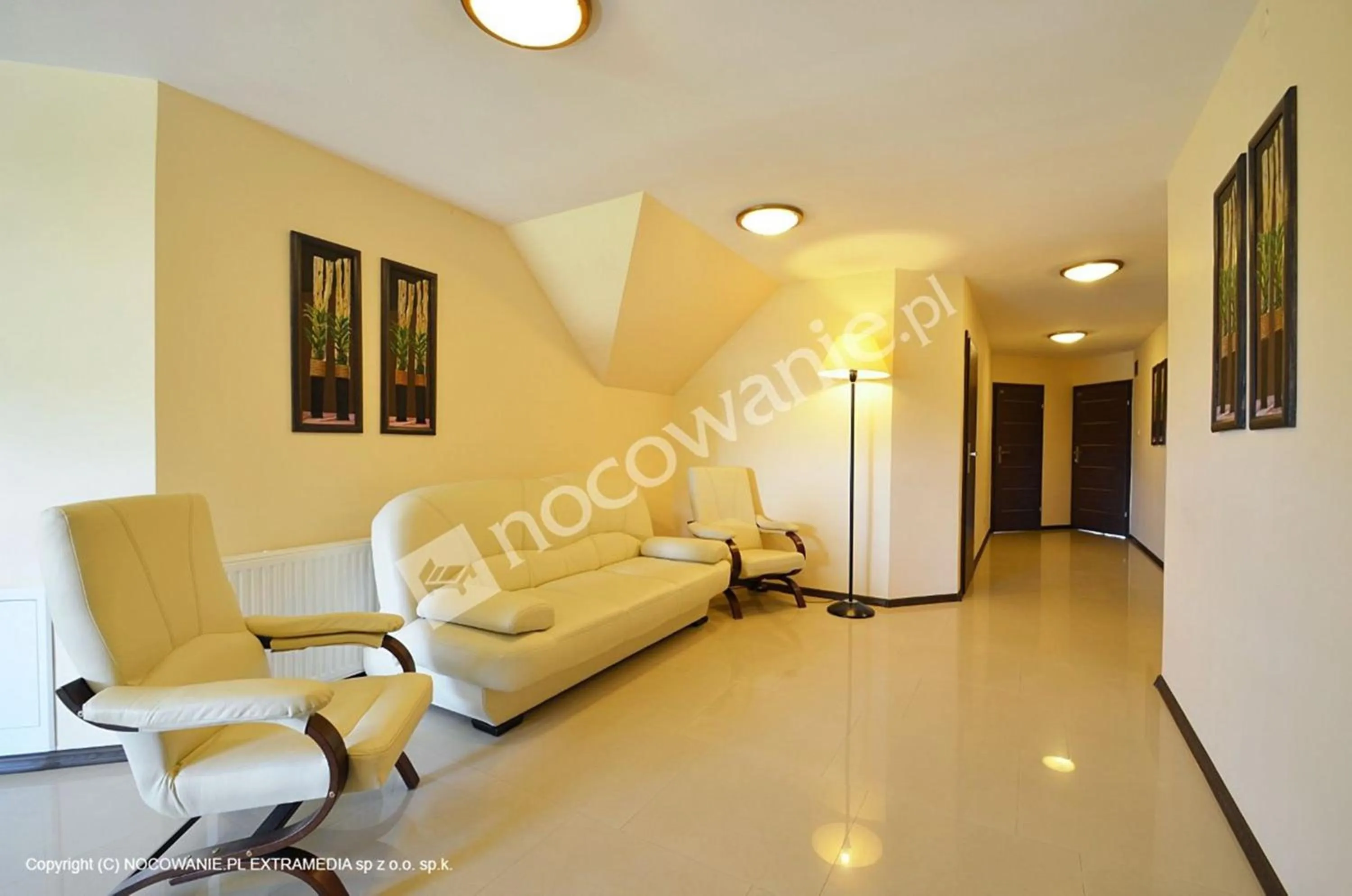 Seating area in Restauracja Applause