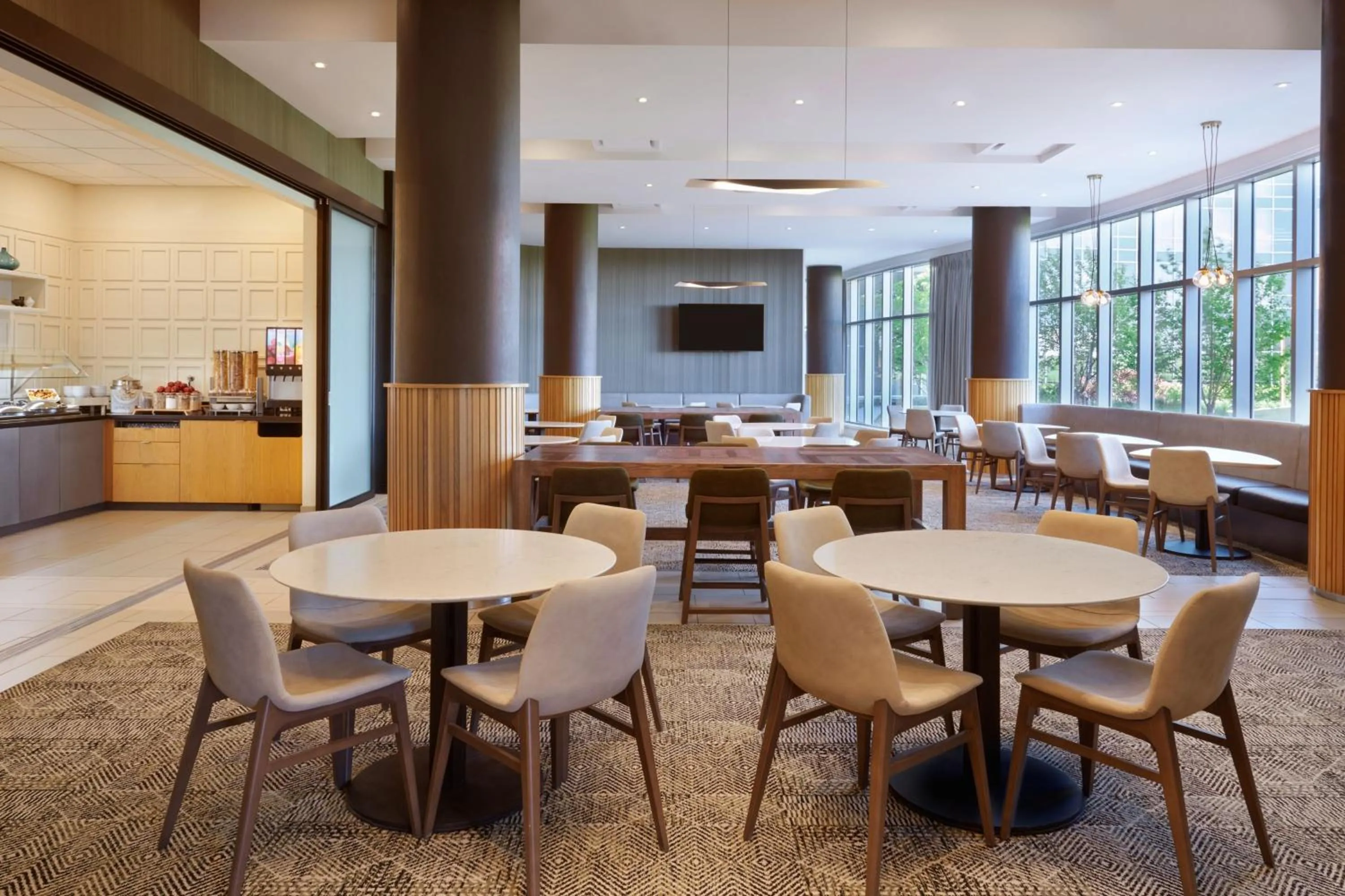 Breakfast in Residence Inn by Marriott Calgary Airport
