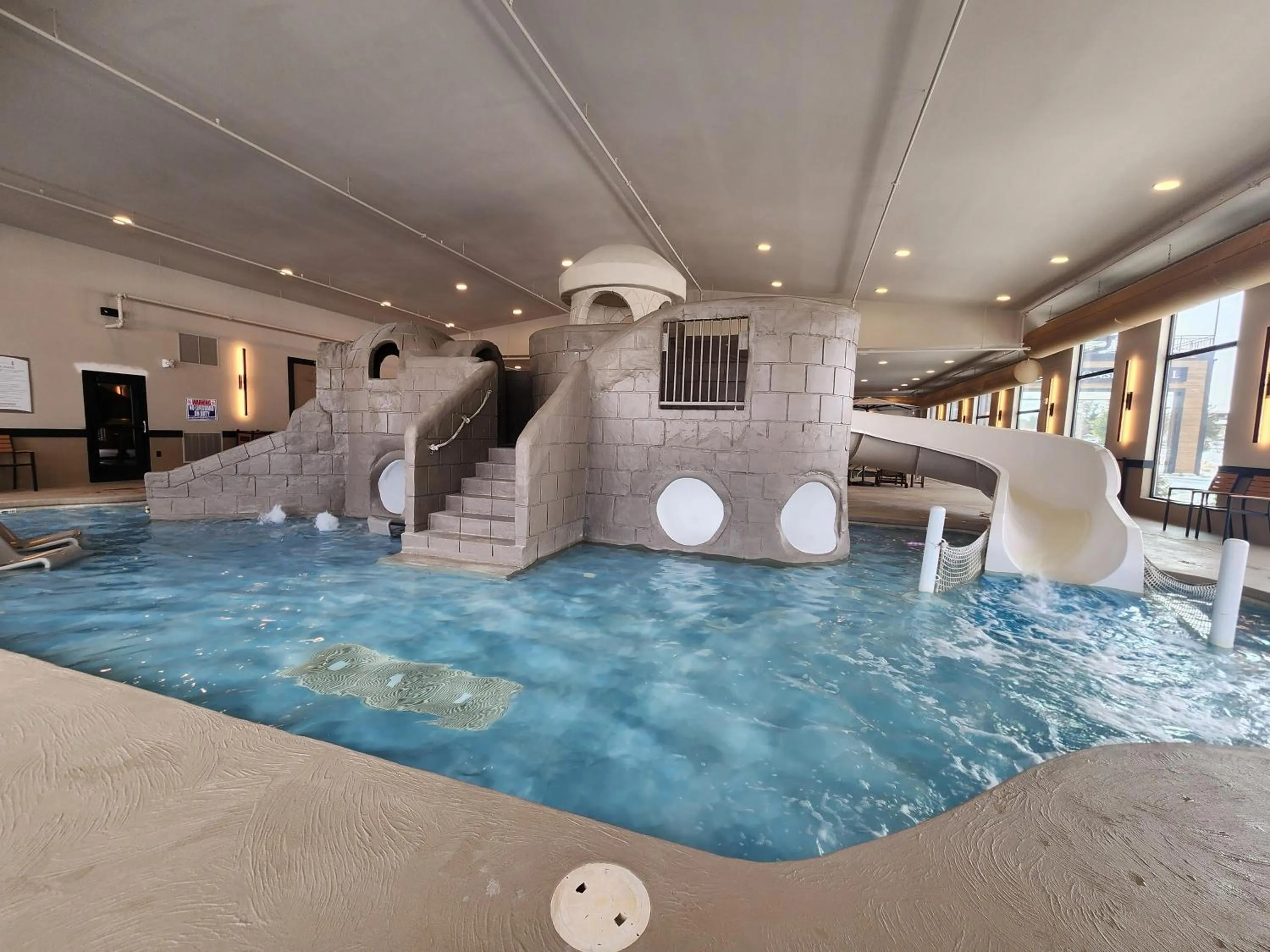 Swimming pool in The Wisconsin Hotel & Conference Center