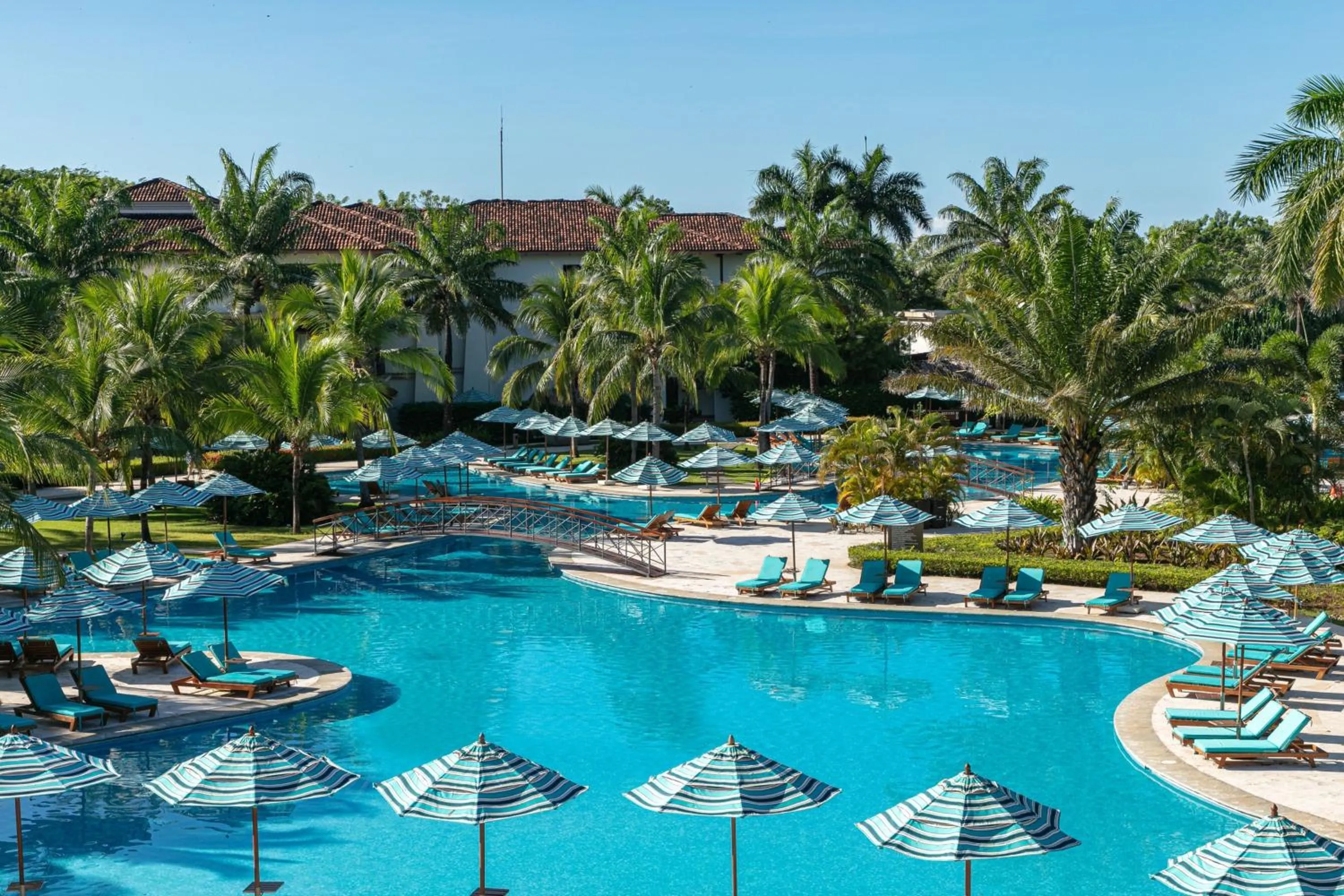 Swimming pool in JW Marriott Guanacaste Resort & Spa