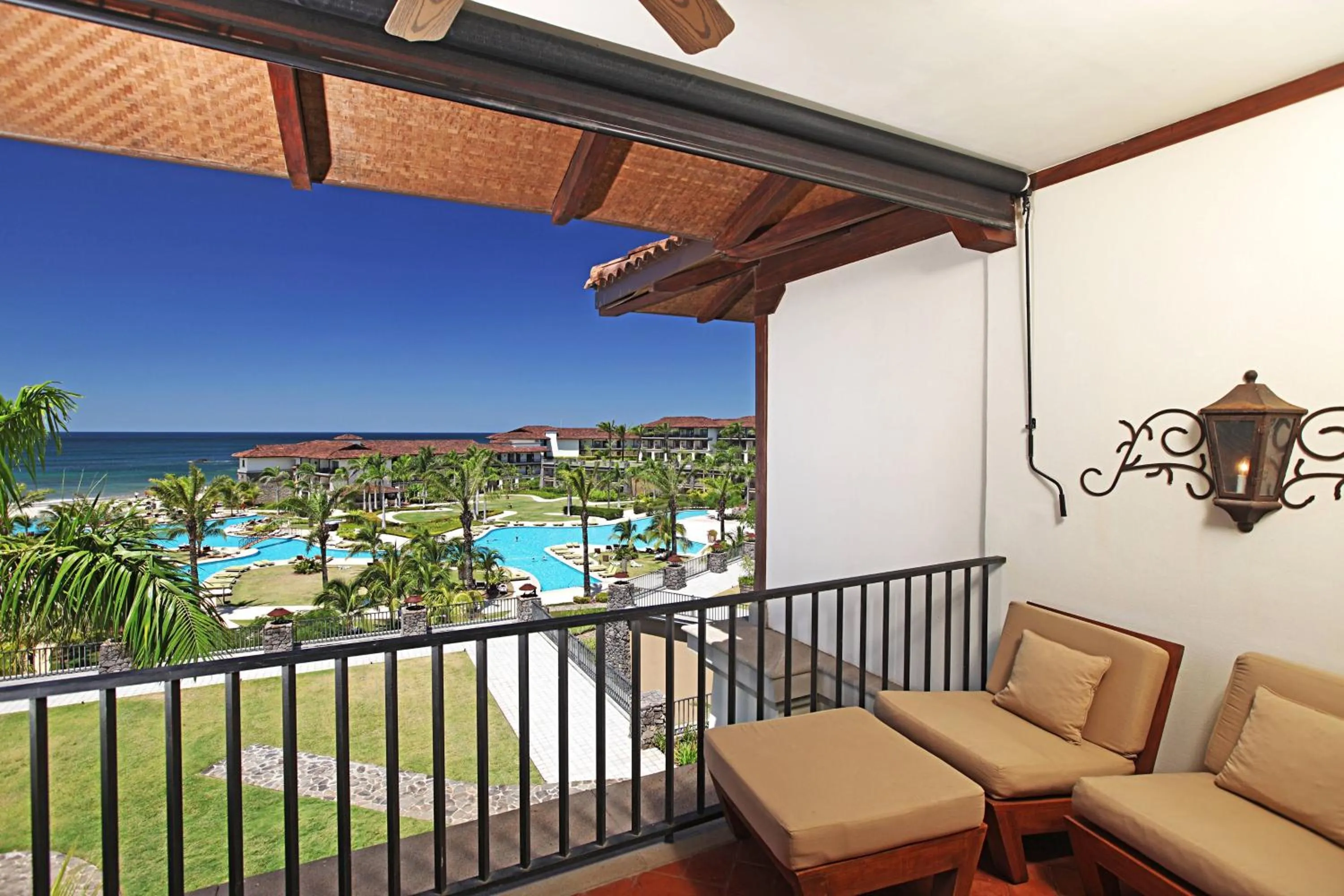 Photo of the whole room in JW Marriott Guanacaste Beach Resort