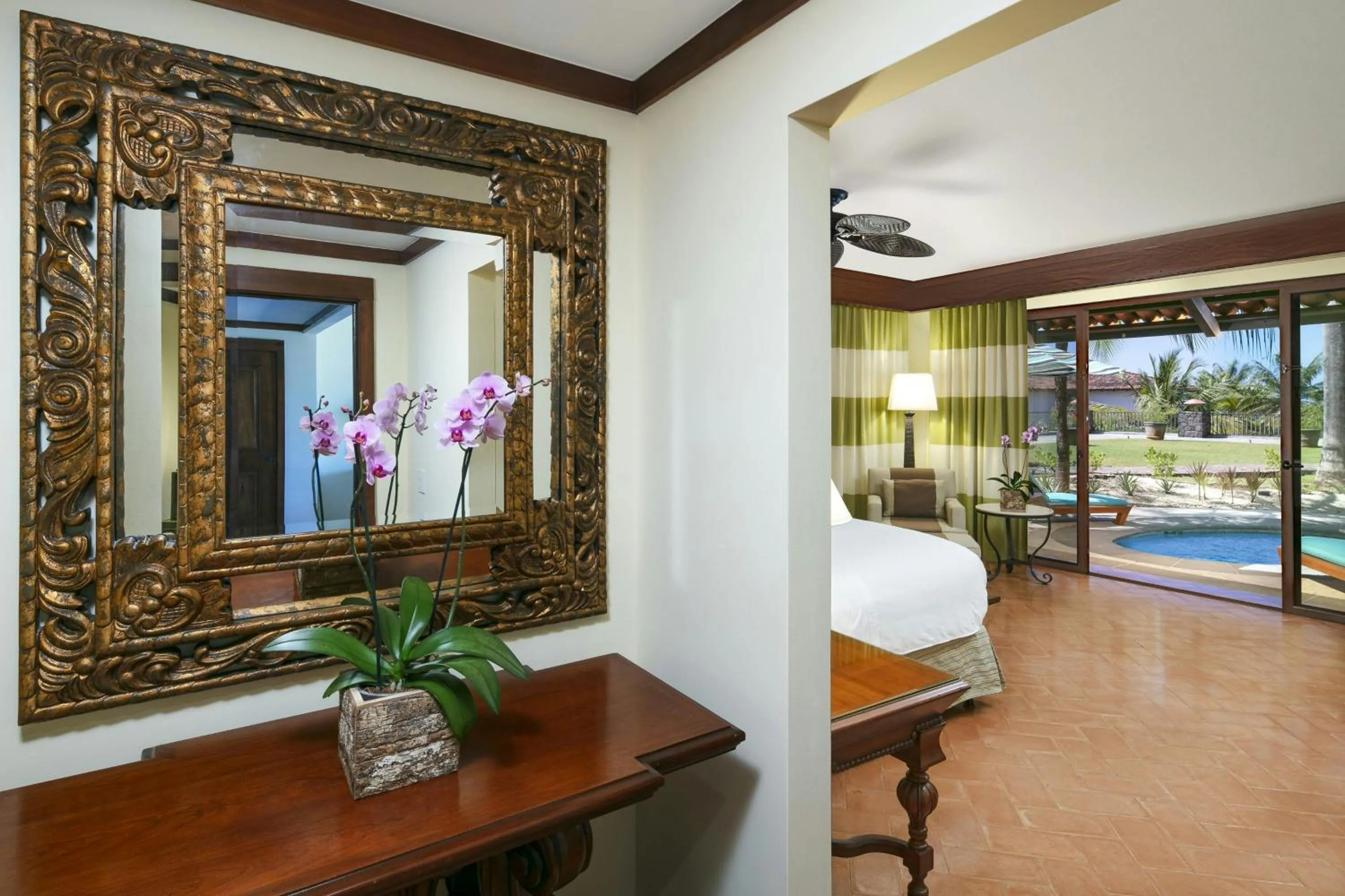 Swimming pool in JW Marriott Guanacaste Beach Resort