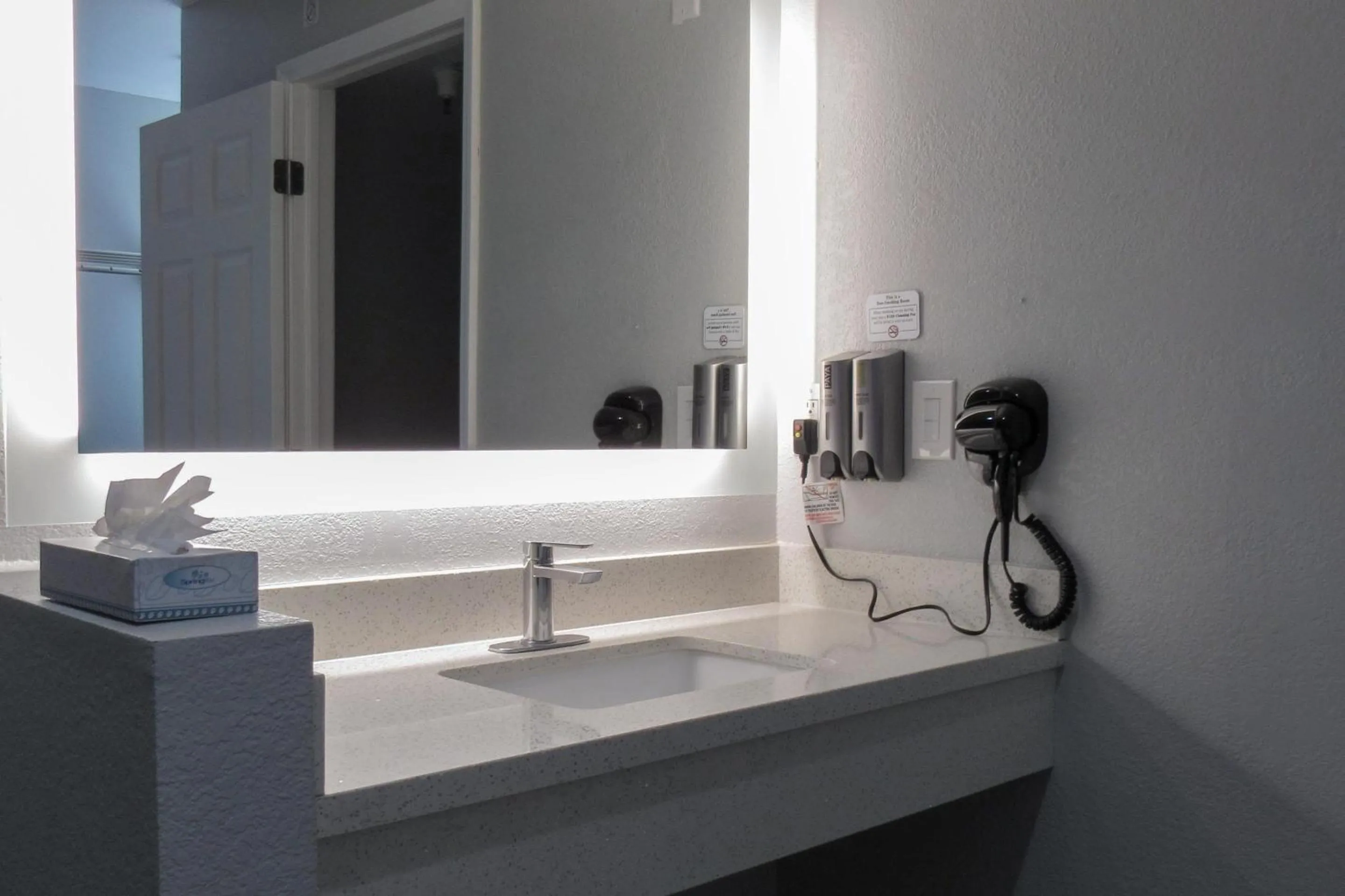 Bedroom in Capri Suites Anaheim