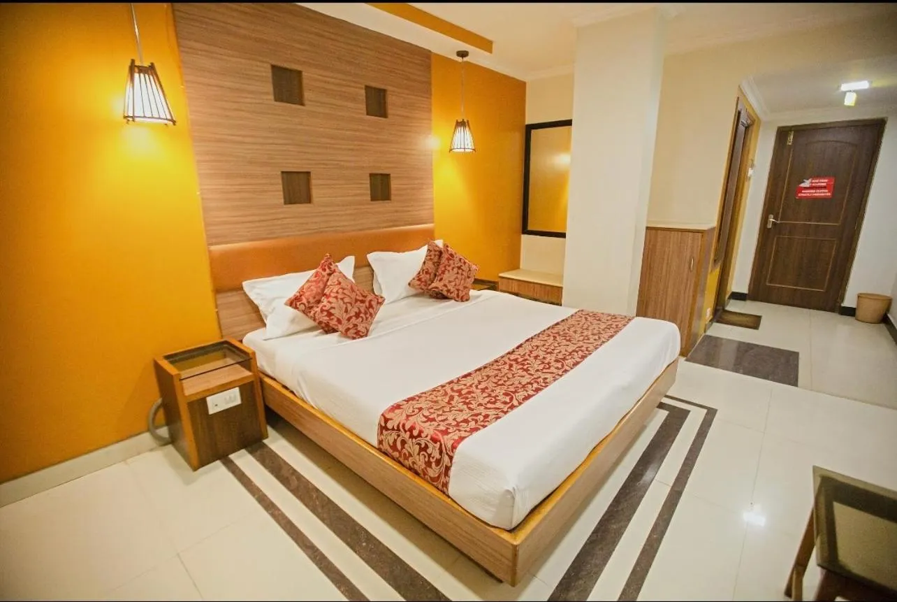 Bedroom, Bed in Hotel Maneck Residency