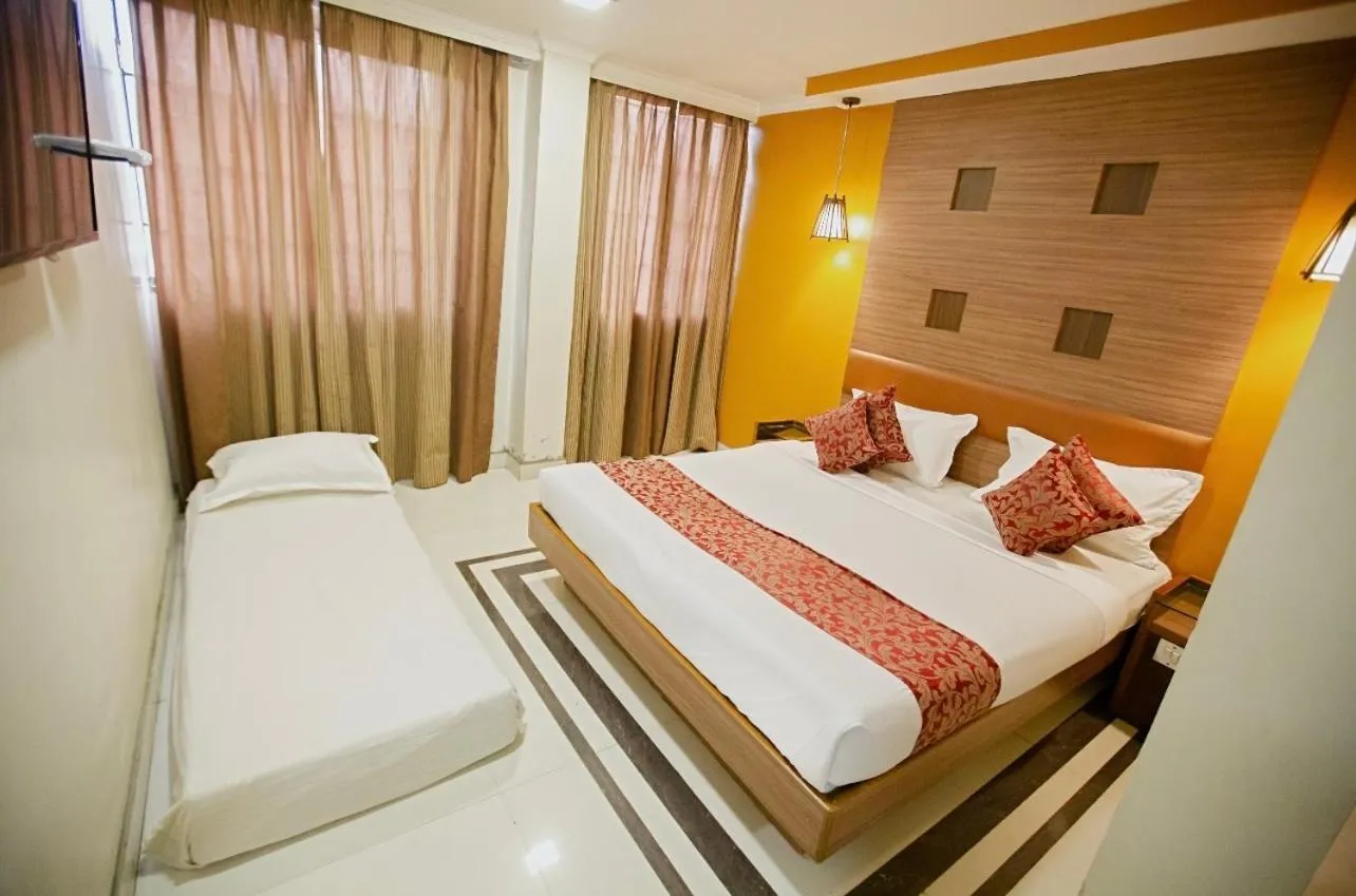 Bedroom, Bed in Hotel Maneck Residency