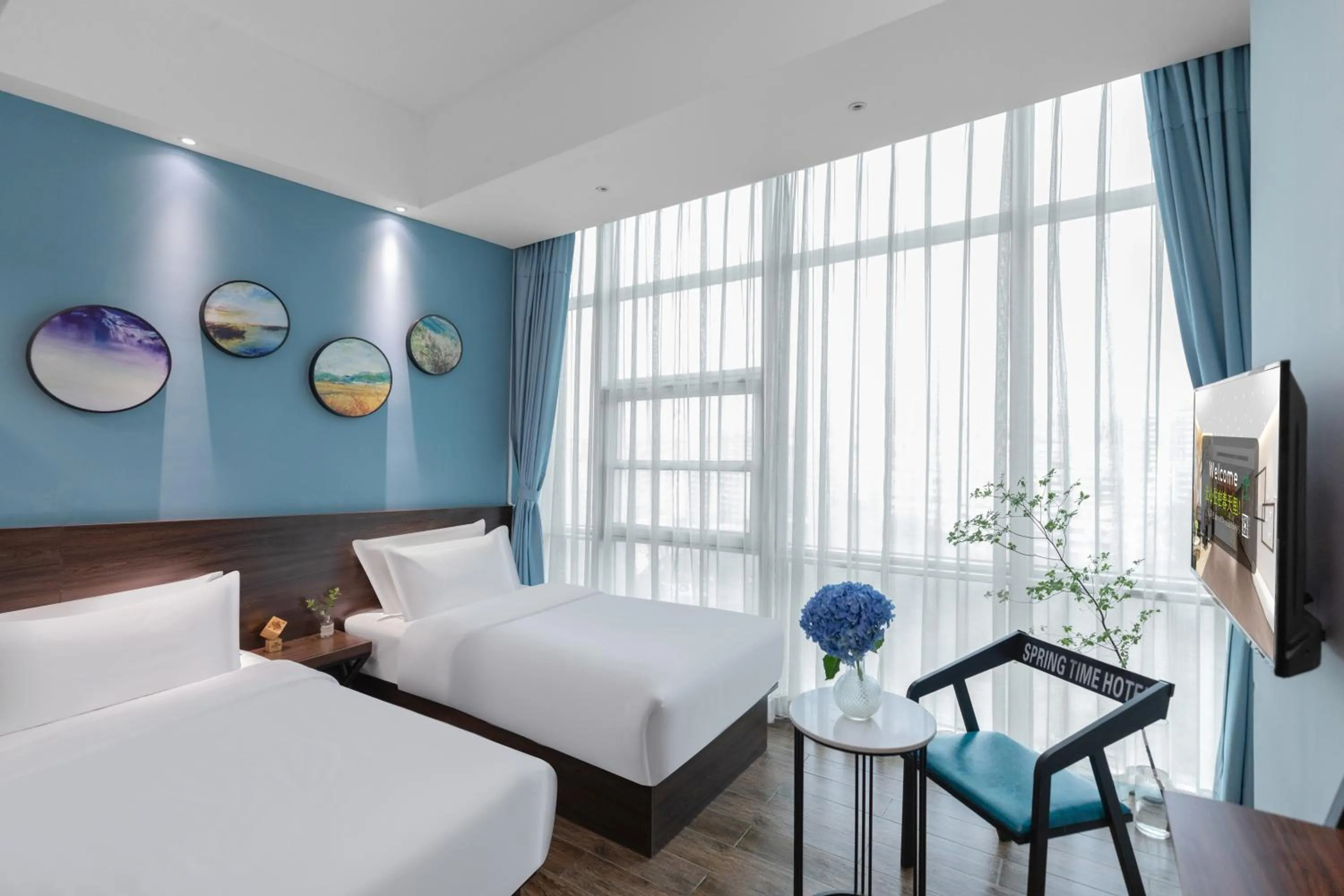 Photo of the whole room in Spring Time Hotel