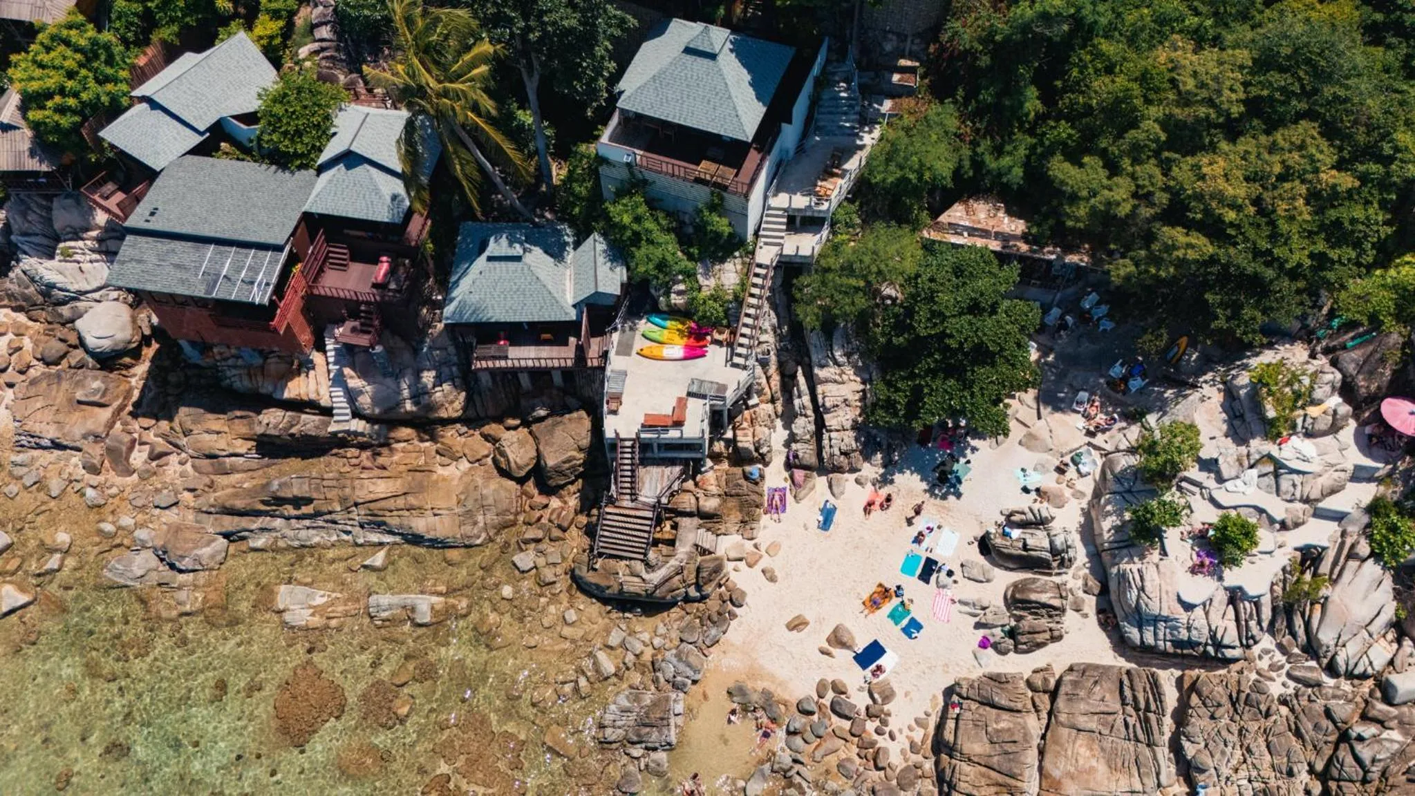 People in Taatoh Seaview Resort - SHA Plus