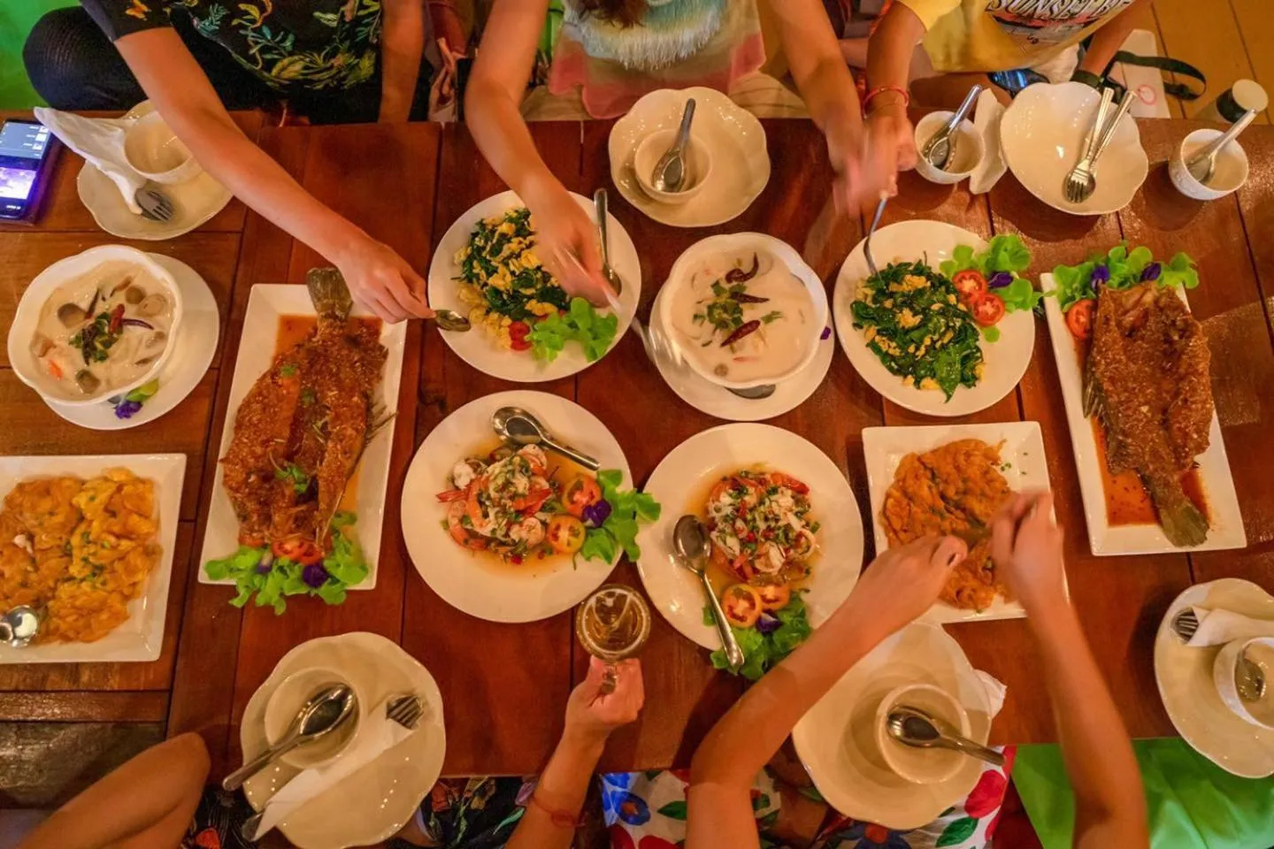 Restaurant/places to eat in Taatoh Seaview Resort - SHA Plus